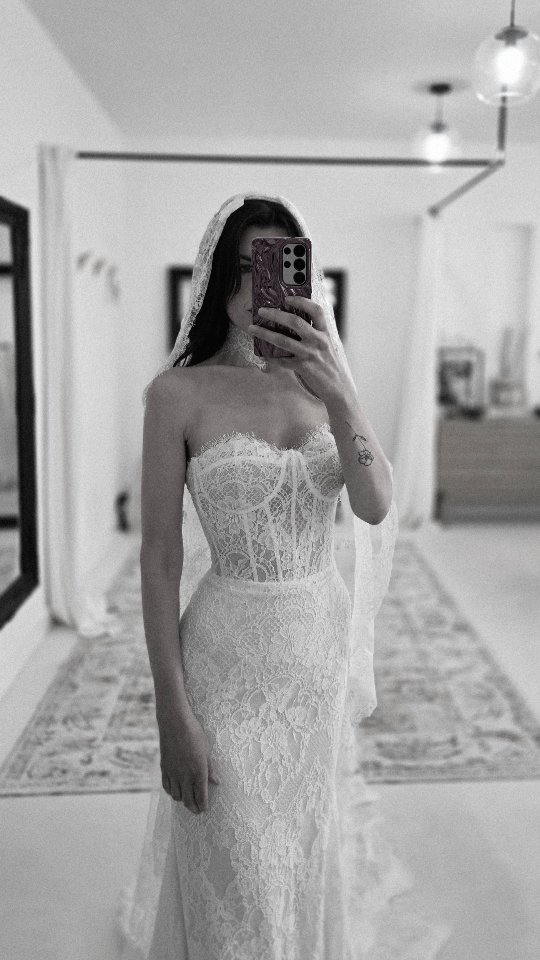 Which one would you say yes to? 🖤
Prim, a Chantilly lace ballgown with a sweetheart neckline, pockets, and endless sleeve possibilities. Regal, romantic, undeniably timeless.
Winnie, sculpted Chantilly lace in a fit & flare silhouette, featuring a cupped basque bodice that contours the figure to perfection. Modern, striking, unforgettable.
Different silhouettes. Same level of obsession.
If it were your aisle moment… which would you choose?
Comment 1 for Prim or 2 for Winnie below.
#MWLBridal #LuxuryBride #EditorialBride #BridalFashion WeddingDressInspo #ModernBride BridalStyle BrideToBe WeddingDress