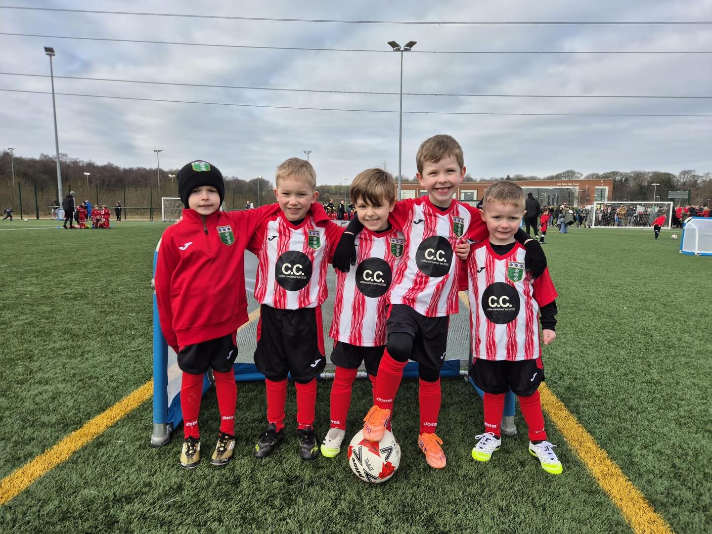 We’re proud to announce that Coffee Container is now sponsoring @bishoptonfc2020 ⚽️
Supporting our local community has always been at the heart of what we do, so we couldn’t be happier to be part of the journey for these young players just starting on there football journey!!
We can’t wait to see how the team gets on throughout the season and are delighted to support - good luck everyone! 🙌🏻
