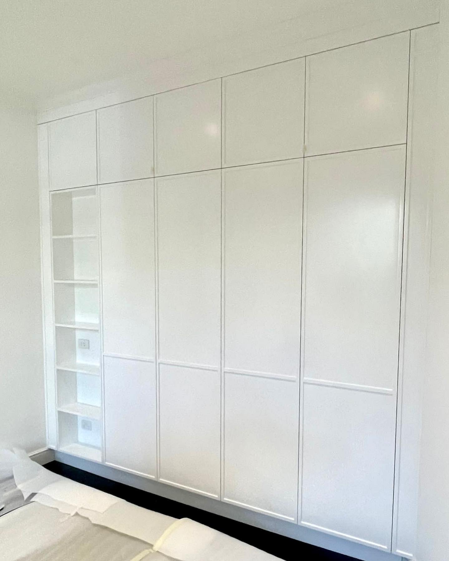 Oodles and oodles of storage! We design and make wardrobes that offer you realistic storage solutions for your needs and wants, they’re completely customisable to your home. Contact us today for a wardrobe quote @thecabinetmakingco
#wardrobedesign #wardrobegoals #homestorage #cabinetmaker #cabinetmaking #cabinetmakers #bespokecabinetry #sydneyhomes #sydneymum #bedroommakeover #sydneyluxuryhomes #sydneyinteriors #sydneyinteriordesign #sydneyarchitect #myinteriorstyle #myhometrend #myhome2inspire #parramatta #castlehill #northernbeaches #whitewardrobe