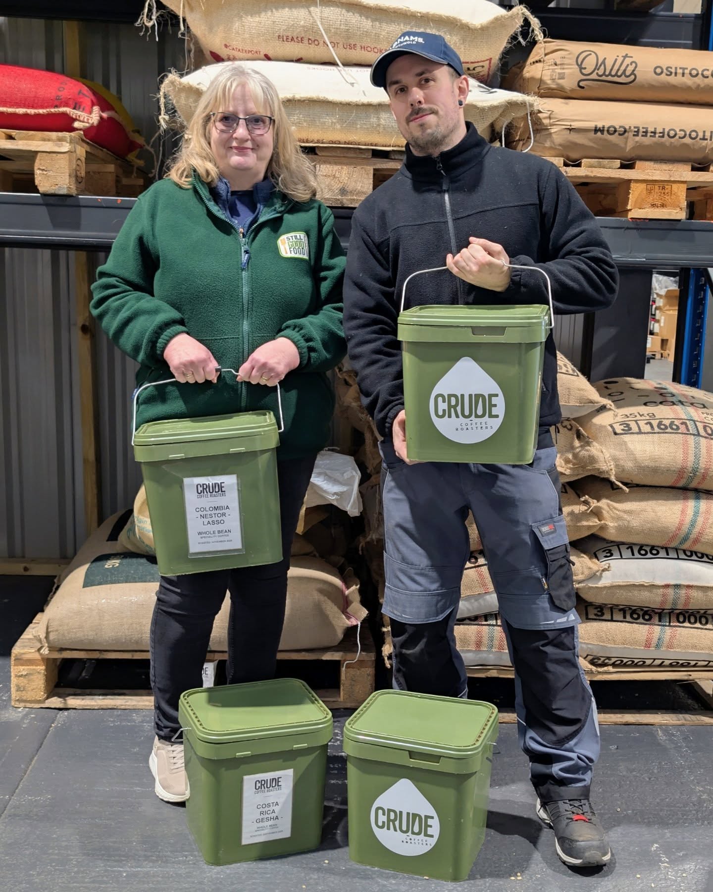 ♻️ Giving a second life to great coffee. ☕️
This week is #FoodWasteActionWeek, and we're putting our (slightly past their prime) beans to good use! Instead of letting them go to waste, we're proud to support two amazing local charities with coffee donations.
🤝 Still Good Food: Rescuing surplus food from local producers and offering it to the community on a donation basis from their shops in Bury St Edmunds & Great Barton. In doing so, they rescued over 100 tonnes of food last year—the equivalent of more than 180,000 meals worth of ingredients! @stillgoodf
🤝 Bury Drop In: Supporting the homeless and vulnerably housed in Bury St Edmunds with meals, essentials, and vital support services. @burydropin
From blends that didn't quite make the bag to single origins that have aged out, we believe great coffee should always go to a great cause.