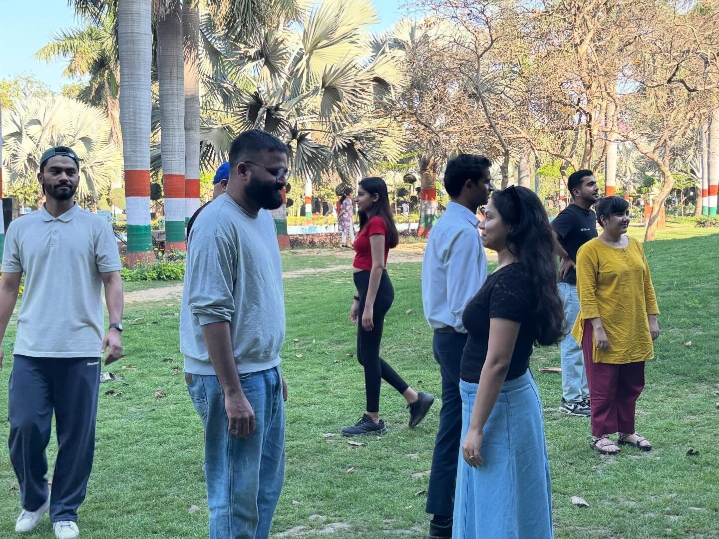 A beautiful Sunday of play, laughter, and spontaneous storytelling in nature 🌿🎭
Yesterday’s Open Air Improv Jam at Leisure Valley Park, Gurugram transformed a patch of public space into a living stage. Through games, quick thinking, and lots of imagination, participants and passers-by alike helped create moments that could only exist in that exact place and time. From first-time players to curious observers, the energy of the group made the afternoon truly special.
A big thank you to everyone who joined us, played with us, watched, and supported the spirit of open creative exchange.
Special thanks to Hyundai Art for Hope for supporting this initiative and helping us bring improvisation into public space.
Here’s to more parks becoming stages and more strangers becoming scene partners. 🌞🎭
#artforhope #hyundaiartforhope @hyundaiindia @hyundai.artlab