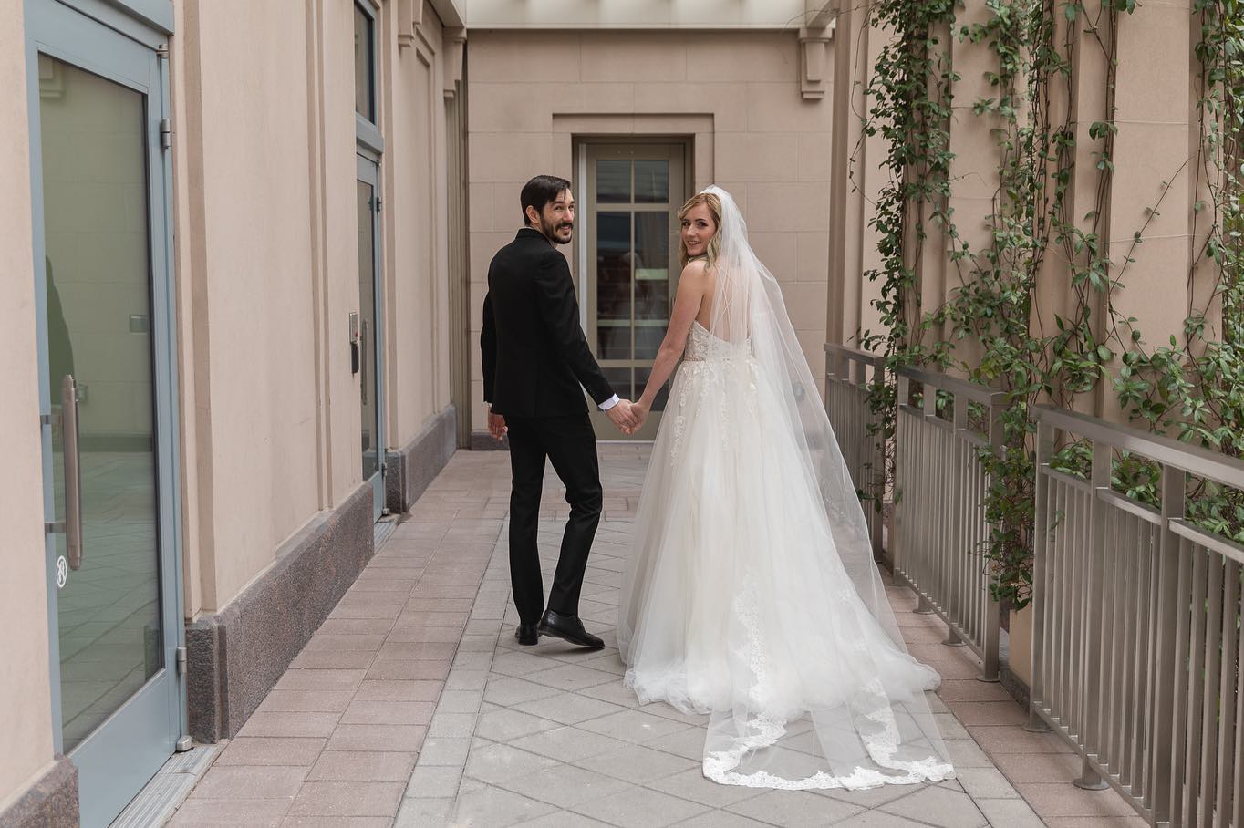 I don’t know how it’s been an entire year already?!!? Happy one year anniversary to this sweet and beautiful couple!! Photographing a Las Vegas wedding was a total blast.. Who wants to get married there next? I’m ready to go NOW!! 🎲🎰😉.
.
.
.
.
#AZphotographer #ArizonaPortraitPhotographer #PHXfamilyPhotos #AZfamilyPhotos #PHXphotographer #AZweddings #AZweddingPhotography #DesertWedding #SedonaWedding #PhxEngagement #SedonaEngagement #AZengagementPhotos #AZWeddingPhotographer #vegaswedding #vegasweddingphotographer #destinationwedding #DanielleLaPhotography
