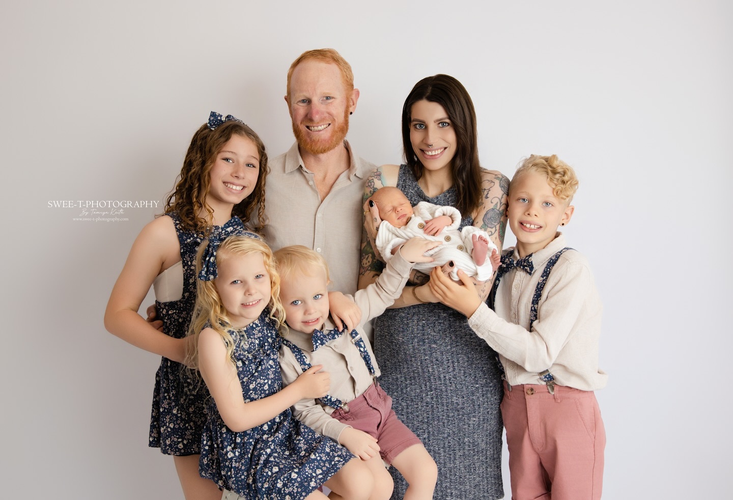 Welcoming baby Austin to a family already overflowing with love 🤍 So grateful to capture memories like these.
✨ Secure your Newborn Session with Barossa’s trusted newborn specialist photographer and let’s create something beautiful together. https://www.swee-t-photography.com/newbornpricing
📸 © 2026 Swee-t-Photography Barossa’s Newborn Photographer
https://www.instagram.com/swee.t.photography/
www.swee-t-photography.com
#barossanewbornphotographer #barossanewbornphotography #barossababyphotographer #barossamaternityphotographer #barossastudio