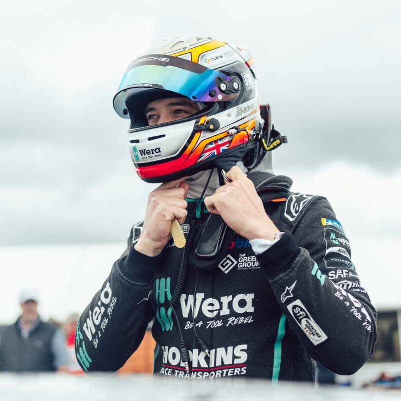 📻 It was great to speak with @BBCStoke last night, chatting about my career so far, my love for motorsport and the 2026 season ahead!
🎧 Listen back via the link in my bio - the interview starts from 0:34:45.
#willjenkinsracing #porsche #carreracupgb #motorsport #btcc @porscheraces_gb @allianceraceuk @weramotorsport @hopkinsracetransporters @asset_alliancegroup @reefertrailercentre @safholland_uk @thegreengroupuk