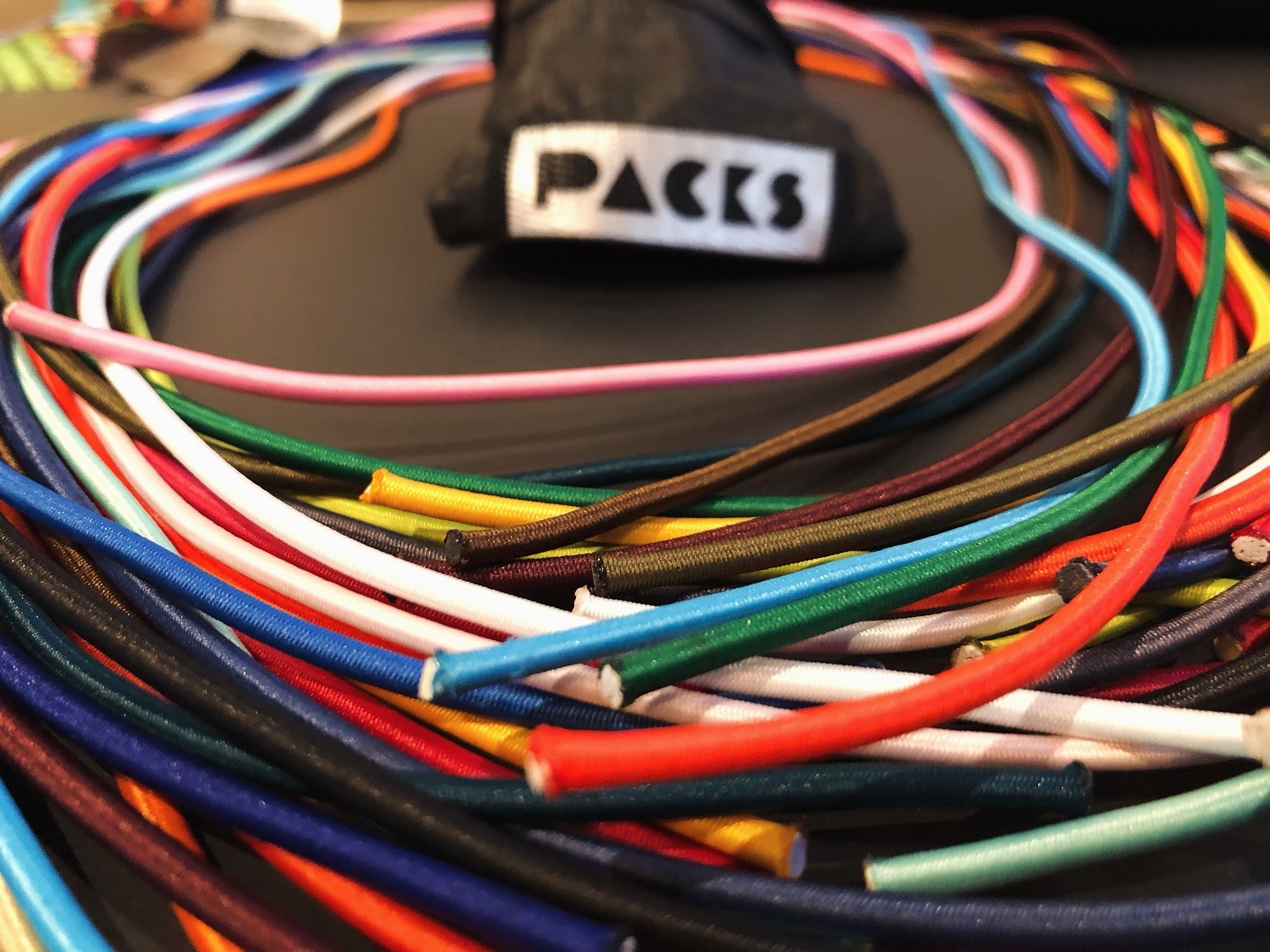 New in the Shop!!!! We pack our essentials into the most beautiful @packs_bags …Check out the color combinations of the standard bags and the custom options. By the way, the bags are handcrafted in Bern, Switzerland!