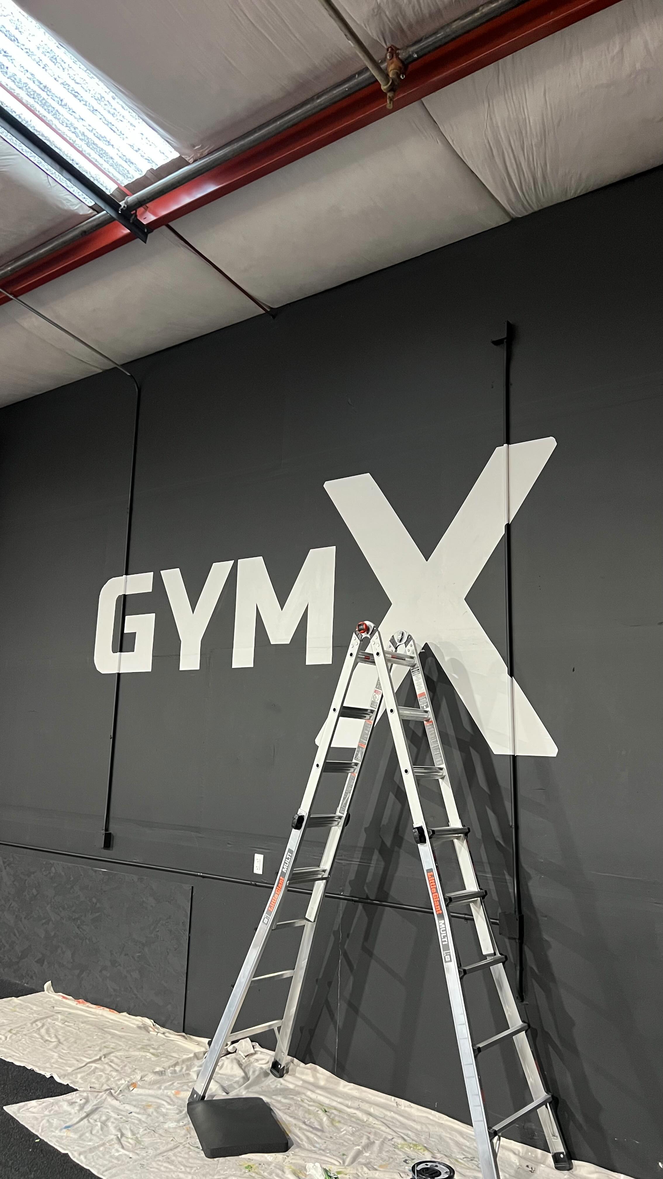 I finished the first of two walls for @gymxbend yesterday and thought it would be fun to bring you along for the process! 🎨
This wall is proof that murals don’t always have to be complex to work. A strong mark, the right scale, and solid execution can completely transform a room.
One wall down…one BIG wall to go. 💪
Should I mic up more mural projects like this? Let me know what you think 👇
#micdupmurals #muralartist #signpainting #logomural #muralprocess