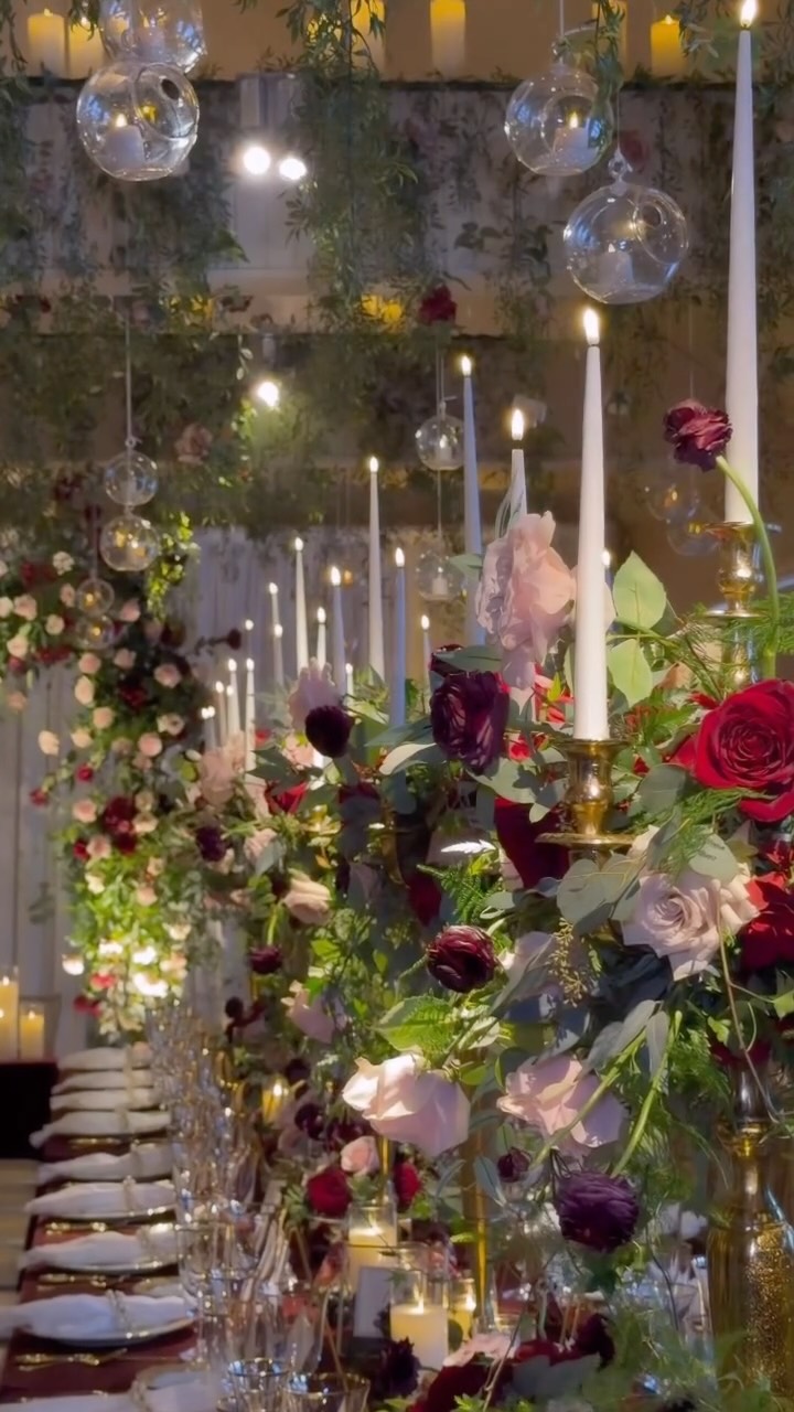 From a single centerpiece to a fully set room 🕯️
Venue: @buhlmansion
Event Design & Florals: @joemineocreative
Photography: @thecannonsphotography
Entertainment: @stevenvanceentertainment
Caterer: @jeffreychrystalcatering_
Cake: @dasdutchhaus
Invitations: @cartaliastudio
Dress: @bridalbeginning
Hair: @stylingone
Makeup: @smackbykarisa
Men’s Wear: @shenangovalleytuxandsuits
Rentals: @alloccasionseventrental @classictentandpartyrentals @eventsourcerental
Linens: @nuagedesignsinc @partymosaic
#centerpiece #buhlmansionwedding #floralcenterpiece #floralarrangement