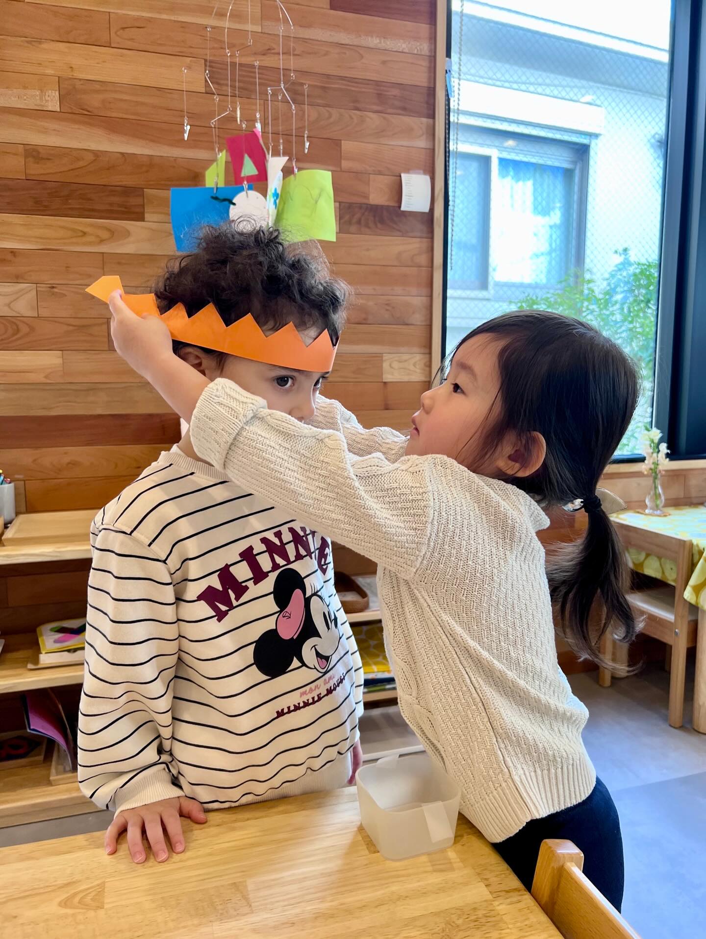 In Montessori, social skills are demonstrated with intention. A teacher shows how to carry a chair, how to offer help, how to walk around a mat. Children observe. Children practice. Children internalize. Respect becomes who they are – not just something they are told to do.
Share if you value respectful classrooms.