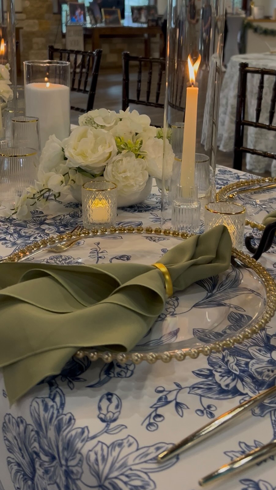 POV: your wedding planners are also married 😅🤭🤗
Meanwhile our couples are getting
✨ flawless timelines
✨ beautiful designs
✨luxury transportation
#weddingpanner #weddingtransportation #husbandandwife #teamoneluxuryevents #teamoneluxurycharters