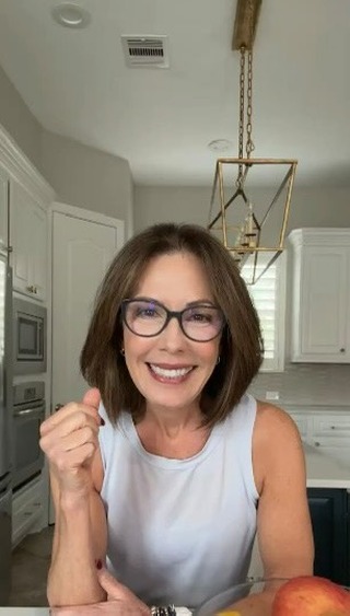 If you’re a driven woman over 50 trying to improve your health & body confidence, you’ve probably lived this cycle.
You’re consistent.Workouts✅ Nutrition✅ Walking✅
Then one day goes sideways.
A dinner out.A missed workout.Travel. Life.
And suddenly the brain says:
“Well… I blew it.”
So instead of continuing… you start over.
➡️That’s the all-or-nothing trap.
Here’s the truth mostwomen never hear:
Progress isn’t about perfection.
It’s about return speed.
How quickly do you come back?
Miss a workout? Do the next one.Go off plan? Reset at the next meal.
The women who stay strong, lean, and active after 50 don’t chase perfect.
➡️They improve their return speed.
Save this for the next time your brain says you “fell off.”
You didn’t.
Be sure to join my NLG Insiders email for more tips, strategies, and recipes to help you stay strong, energized, and active as you age.