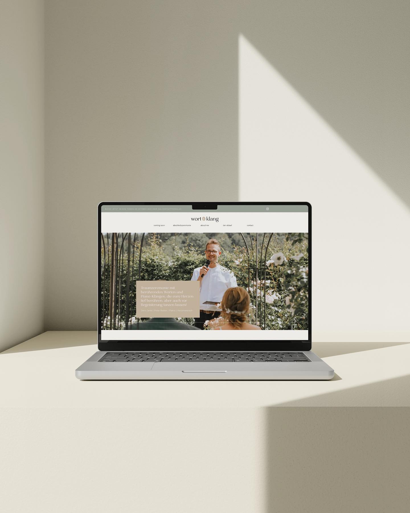 • new project is online •
In den letzten Wochen durfte ich das Branding und die Webseite für meinen liebsten Freien Trauredner und Pianist @denisjanke neu entwerfen 🤍 Und was soll ich sagen … ich liebe das Ergebnis, da es Denis Persönlichkeit und seine Arbeit so gut widerspiegelt.
Schaut unbedingt bei Denis neuer Webseite vorbei und gebt mir euer Feedback 🫶🏻😊
www.wort-klang.ch
#soulfulbranding #soulful #vectorliebe #designerin #grafikerin #webseite #holisticbranding #webseitengestaltung #branding #oldenburg #bremen #minimaldesign #grafiker #vector #hamburg #webdesigner #trauredner