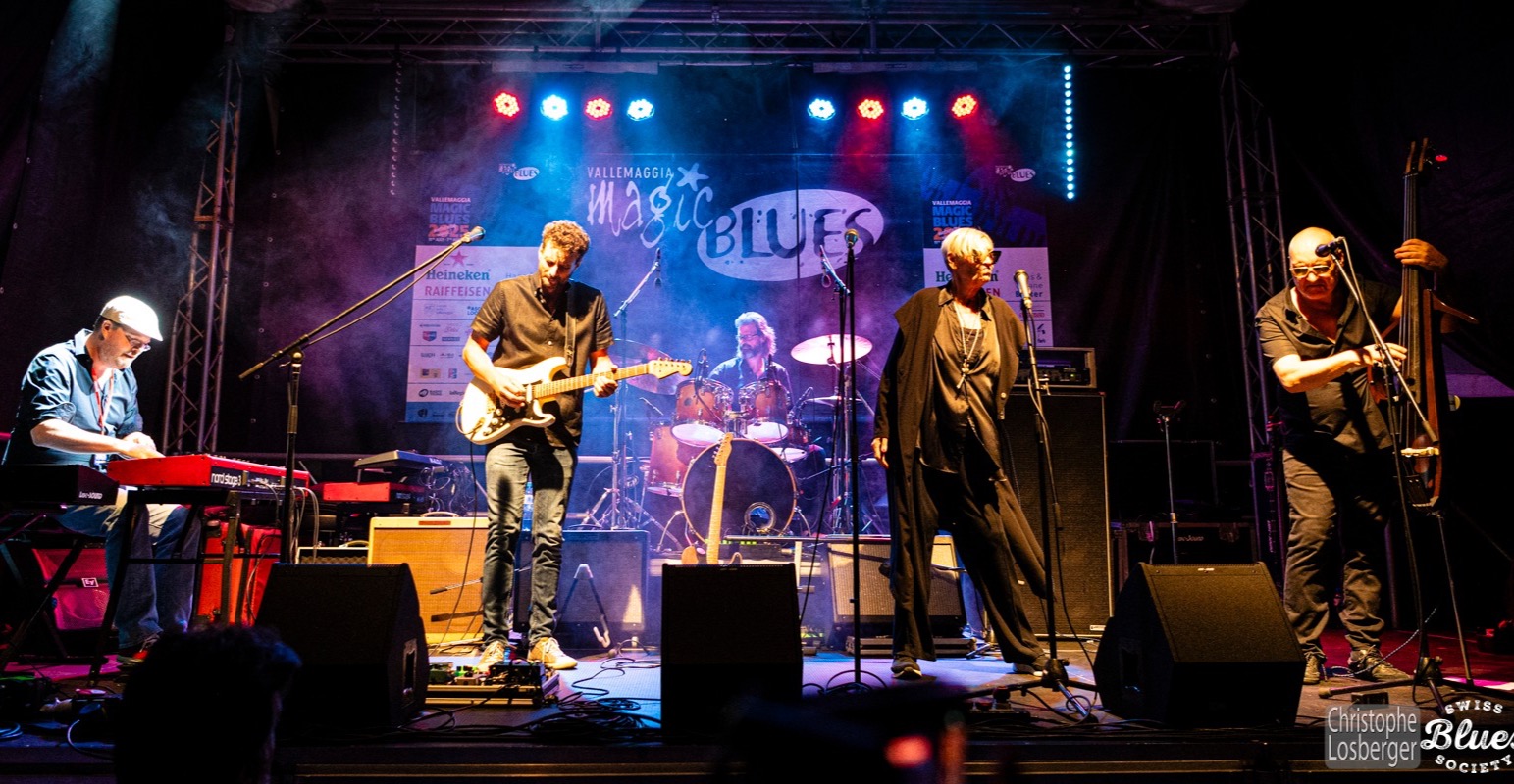 Thrilled to return to the legendary Atlantis Basel! Before live music paused in the early 2000s, this was a global hub for jazz. I still remember my 21st birthday there—packed to the rafters, watching Bob Berg, Joey Calderazzo, James Genus, and Dennis Chambers tear the place up while my dad and I stood on the stairs just to have a bit of space.
Luckily, the club revived its live scene a few years ago. It’s an honour to play this iconic room again, sharing the stage with the not-less-iconic Eve Gallagher.
🗓 Next Thursday @ 8 PM. Don’t miss it! 👉 https://atlantis-basel.ch/veranstaltung/blues-festival-basel-2/