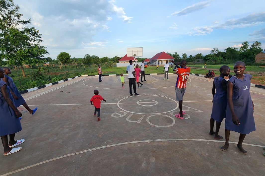 We love seeing our partners hooping and having fun! Thankful to @asoneministries for being a✌🏽time partner and sharing the joy with us all the way from Uganda #PlayBOLDxAsOne