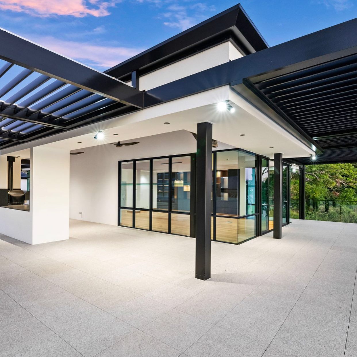 Love this - the owner gets to see the drawing, the 3D concept then the completed Vergola Opening Louvre Roof. #vergolabrisbane #vergola3d #vergolaopeningroof #spaceconstructions