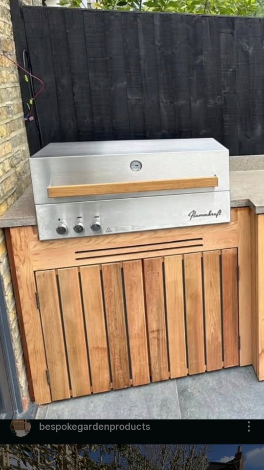 From raw timber to refined craftsmanship.
Our machine-finished timber ensures every component is cut with precision and finished to perfection before assembly.
It’s this attention to detail that creates the clean, modern look our bin stores and outdoor kitchens are known for.
Quality you can see. Craftsmanship you can trust.