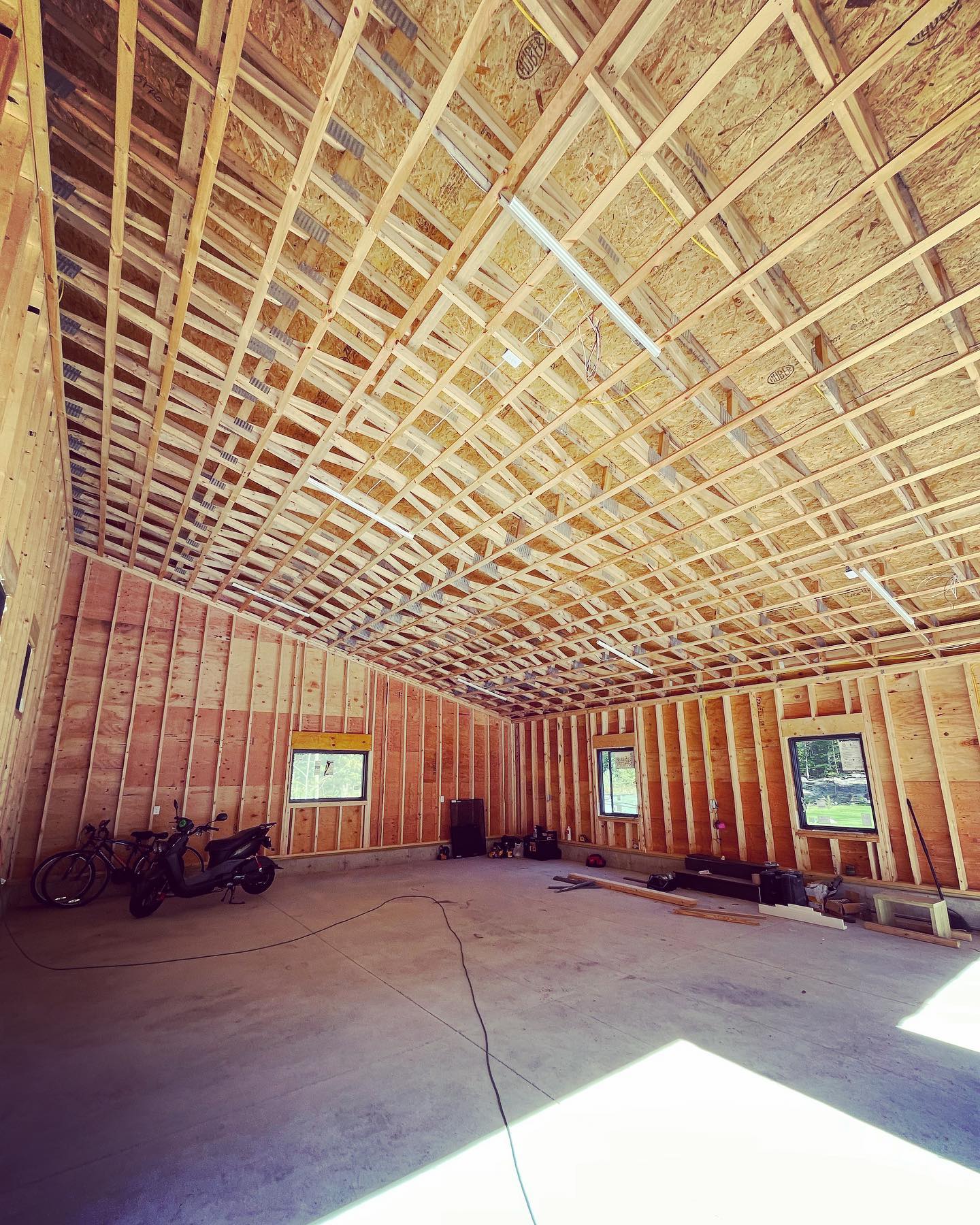 There’s something very soothing about a perfectly framed space. Even if it is just a garage.
#framing #builders #construction #coastalgeneralconstruction