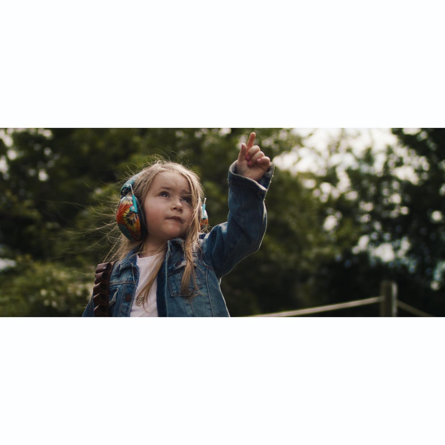 Few rough-graded frames from a lovely little short film shoot with @hayleyjoyd last week🎥 assisted by @lukeflahertycine
Shot on Ursa mini Pro with my lovely modded Zeiss ZF.2 classic lenses 😏
-
-
-
-
-
-
-
-
-
#cinematography #cinematographer #dop #dp #filmmaker #filmmaking #film #camera #directorofphotography #ursaminipro #blackmagic #shortfilm #zeiss