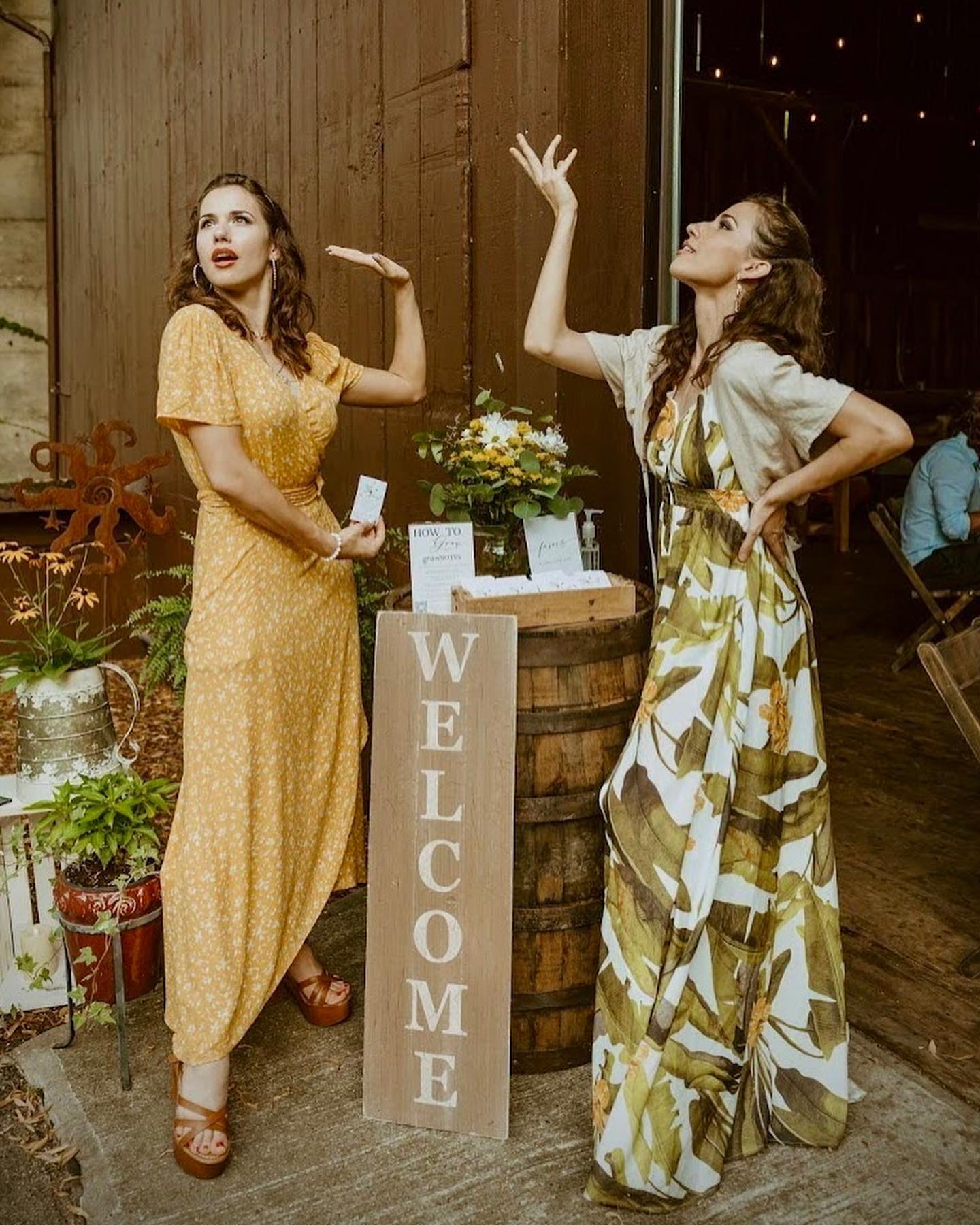 when you unintentionally match your cousin’s wedding… 🌻