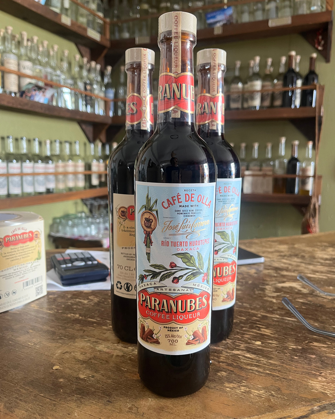 Paranubes “Café de Olla”: Oaxacan coffee, cinnamon, and panela meet ron blanco in a spiced liqueur rooted in tradition. Read more— Link in Bio #CafedeOlla #Oaxaca #CoffeeLiqueur #placebaseddrinks