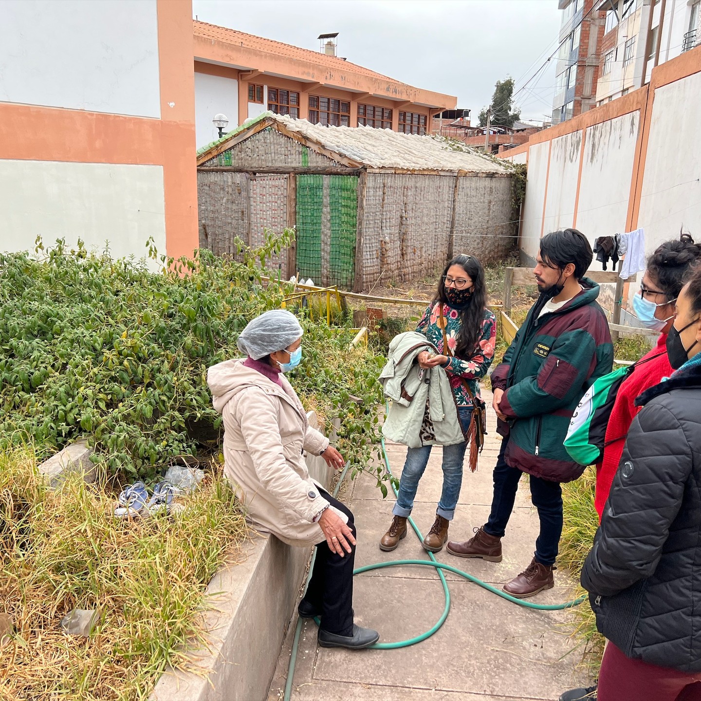 Minerva (@Perucano Fellow in Applied Agroecology Alum) and @francohuambo from @chacradurand came to visit #CEBEDonJosedeSanMartin to tour the educational gardens and discuss ways to support educational curriculum and garden planning at the school.
Educational gardens are a great way to connect students with science, nutrition, agriculture, botany, chemistry, entrepreneurship and many more teaching opportunities. We look forward to continued collaboration with @cisasdeperucano to advance agroecological practices at special needs education.
Special shout out to Evalina, garden manager and property manager!
Reach out to chacradurand@perucano.org to get involved with project in Cusco!
Reach out to cisas@perucano.org to get involved with national and international sustainable agriculture training opportunities!
_
_
_
_
_
_
#ojoperucano #cusco #Peru #agriculturalurbana #urbanagriculture #agroecology #agroecologia #specialneedseducation
#specialneedskids
