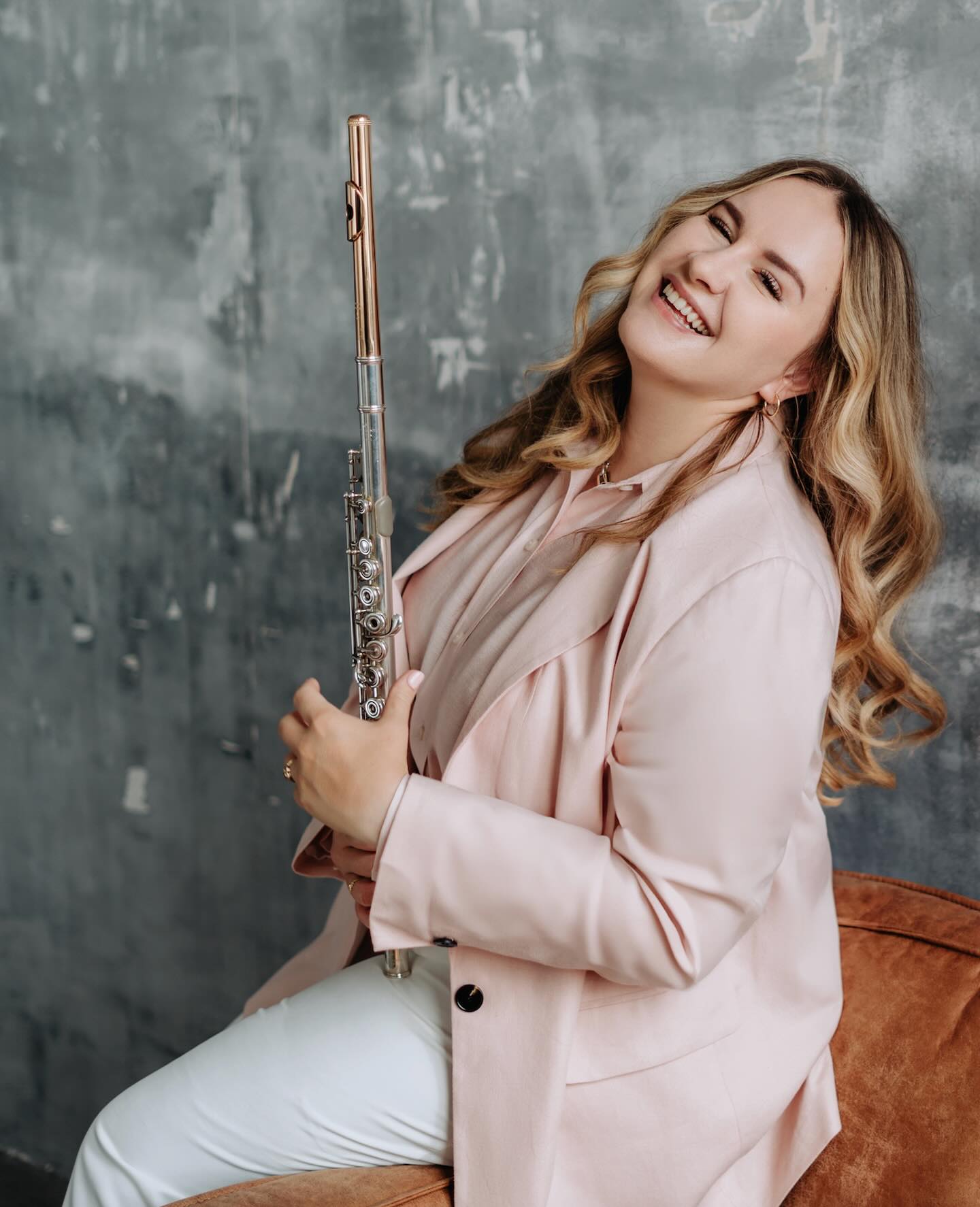 Happy International Women’s Day 🌷
Celebrating the women creators who continue to shape our musical landscape with courage, resilience, imagination, and artistry. Through their work, new music is written, new voices are heard, and new paths are opened for the generations to come.
Thank you for your incredible work and for the friendships that make this journey so meaningful 💛
📸 @anitawasikphotography
#InternationalWomensDay #WomenInMusic #WomenCreators #NewMusic #WomenInTheArts