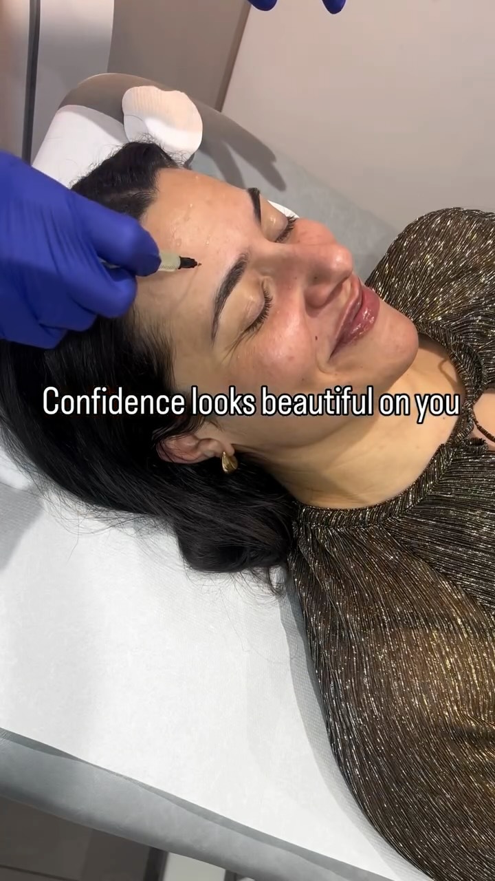 Every day I meet women with different stories, different lives, and different reasons for being here… but the final smile is always the same❤️
In a world that feels heavy, creating smiles means a lot to me, and it’s the reason I do what I do.
Happy Women’s Day to all the amazing women I see in my clinic and beyond 💐✨🌍
#women