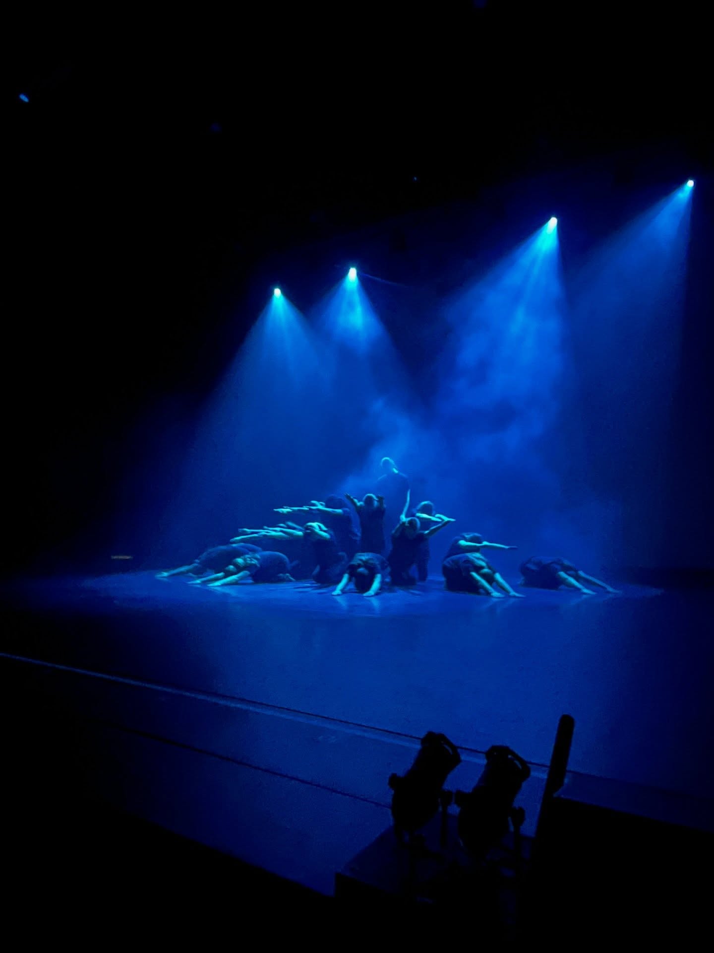 Tech Run complete ✅
Our Elite Company are ready to hit the stage tonight with FOWARD MOTION 2026 ✨ #scacademyofdance #forwardmotion2026 @dancehubcic