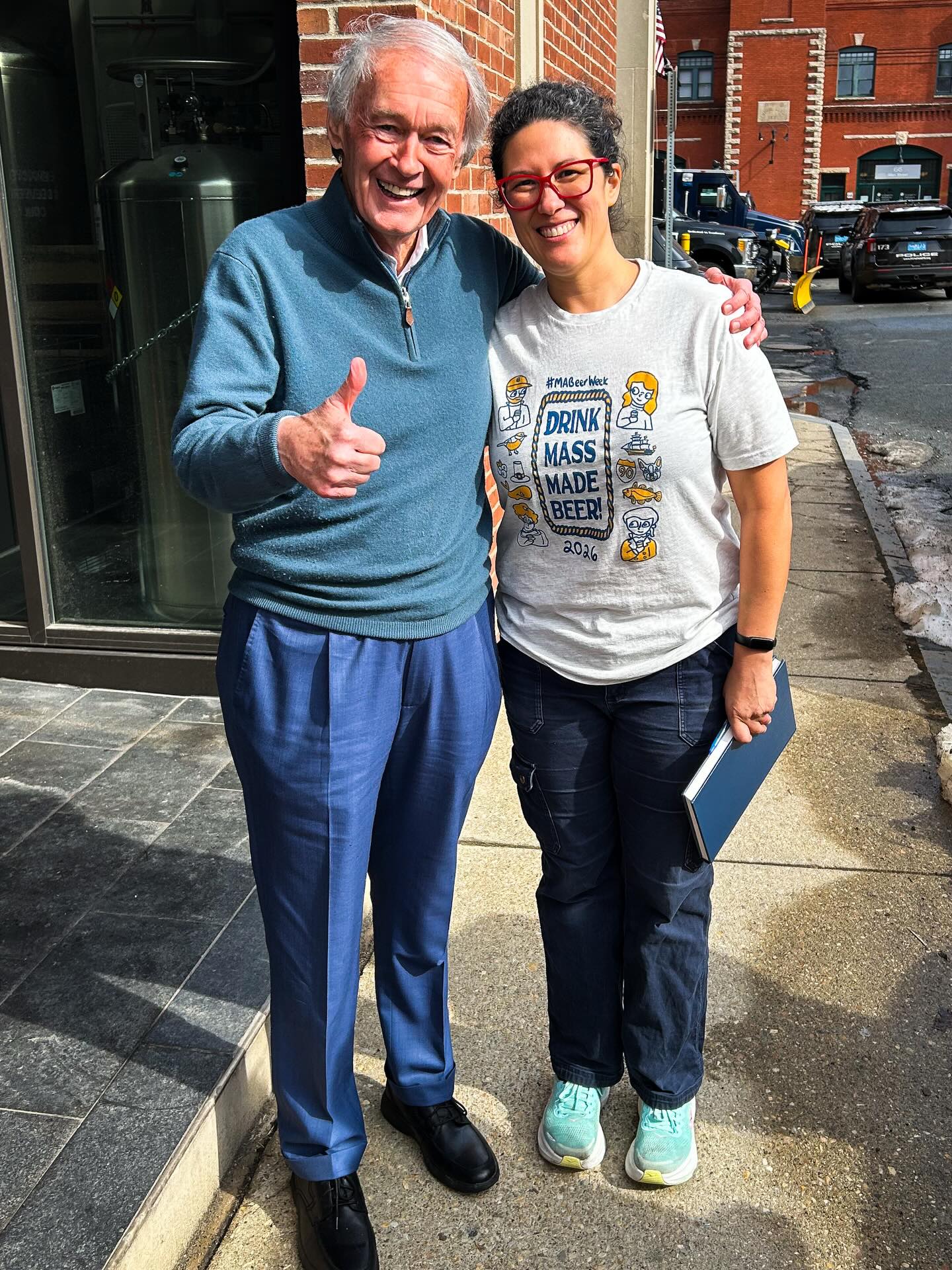 🥳 We were able to kickoff the first weekend of @massbeerweek with a visit from Senator @edmarkey (and it also gave Sarah the chance to have him sign her masters thesis which cited legislation he introduced while in the House).
Senator Markey stopped by the taproom because we were once again lucky enough to host Pittsfield’s Democratic Caucus. Elected officials and candidates were able to address members of all seven wards about the issues we’re facing on a municipal, state, and federal level—it was genuinely inspiring to see the democratic process in action.
With this political event as a backdrop, it made us even more proud of our collab with @harpoonbrewery
Named Intrepid & Inflexible, these words were used by John Adams to describe the members of the Boston Tea Party, our Boston-to-the-Berkshires ESB definitely captures the spirit of independence and community that Massachusetts has stood for since its founding.
Thanks again to Kevin Sherman for organizing this event and supporting our small business, and everyone else who came through this weekend!