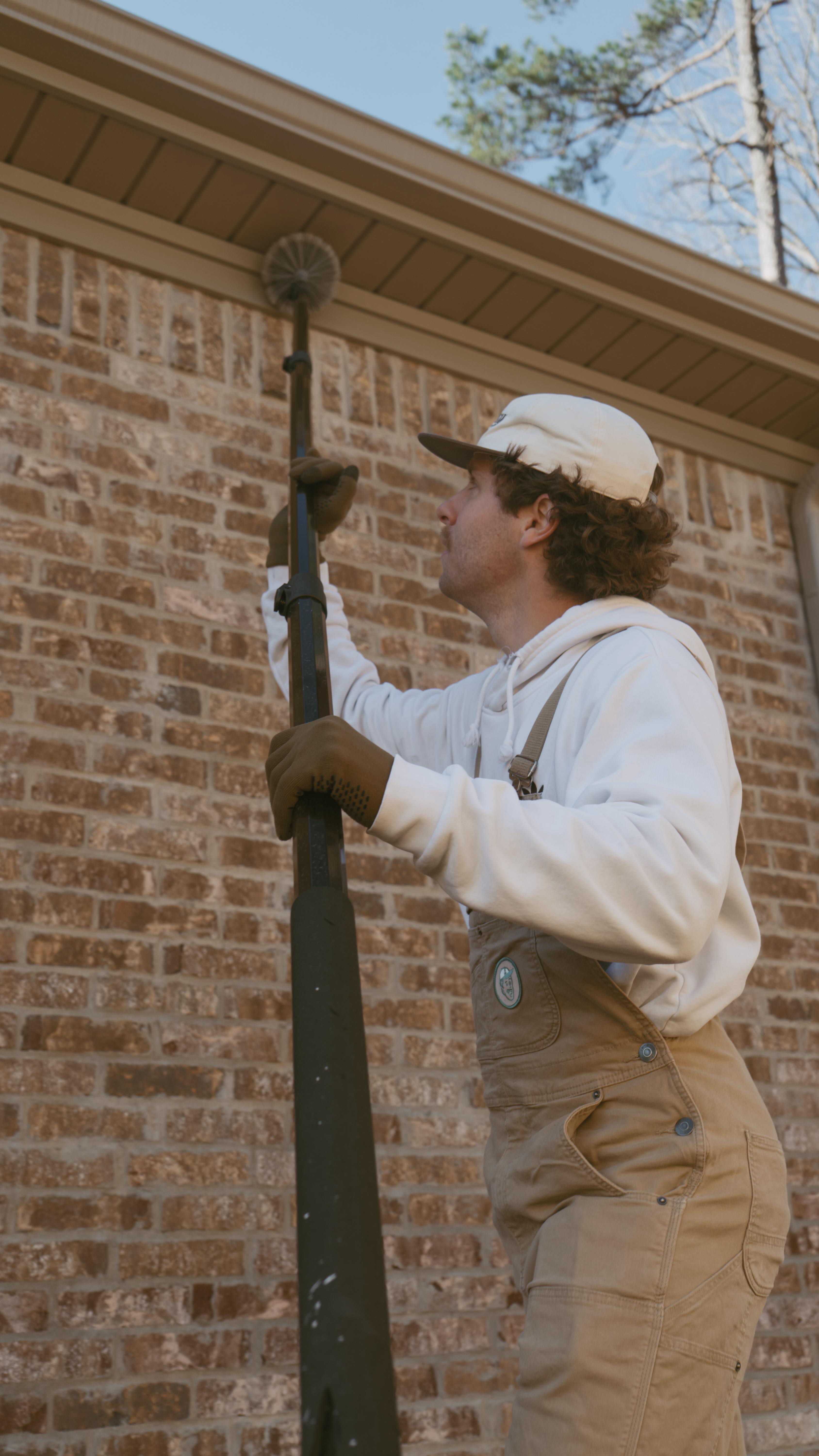 Welcome back, spring. Bugs are out! You know what to do☎️
#callbreezyitsthateasy #breezypestcontrol #welcomeback #littlerock #arkansaslife