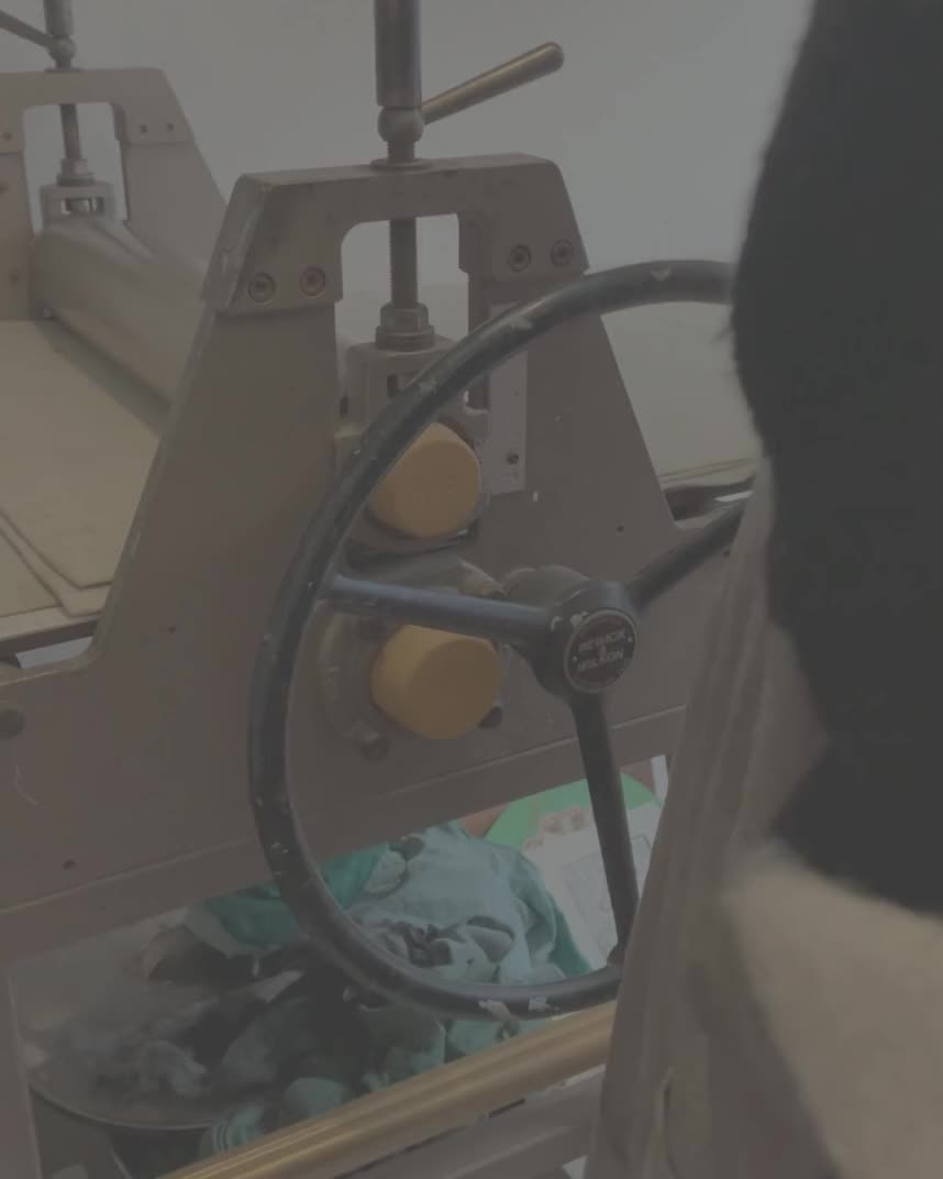 Join us around the gallery table in She Rose for a creative, absorbing workshop designing, cutting, slicing, rollering and getting inky.
You'll also get to turn the wheel on Jo's beautiful printing press!
Not just for juice cartons, Tetra Pak is an extraordinarily versatile printing medium which you can use to create subtle tone and depth.
Suitable for all levels — come along and create something WONDERFUL.
📆 Saturday 14th March
⏰ 11am for about 4 hours.
🍜 A delicious lunch is included.
🔗 BOOK HERE: https://www.jooakley.co.uk/eventsandworkshops 🔗
#tetrapak #tetrapakprinting #sherose #creativeworkshop #hernebay #SheRoseGallery
#buyinthebayHB
#visitcanterbury
@visitCanterbury