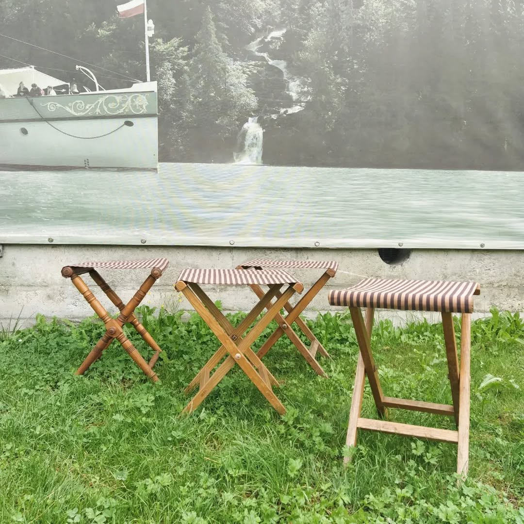 Meine Empfehlung des Tages:
Die warmen Sonnenstrahlen geniessen und einen leckeren Capuccino im @bistropistache schlürfen, dabei die Füsse auf die restaurierten Hocker hochlagern.
#unddieseelebaumelnlassen
#undsichsgutgehenlassen
#undsichfreuen
#undsichwohlfühlen
#undsichsonnen