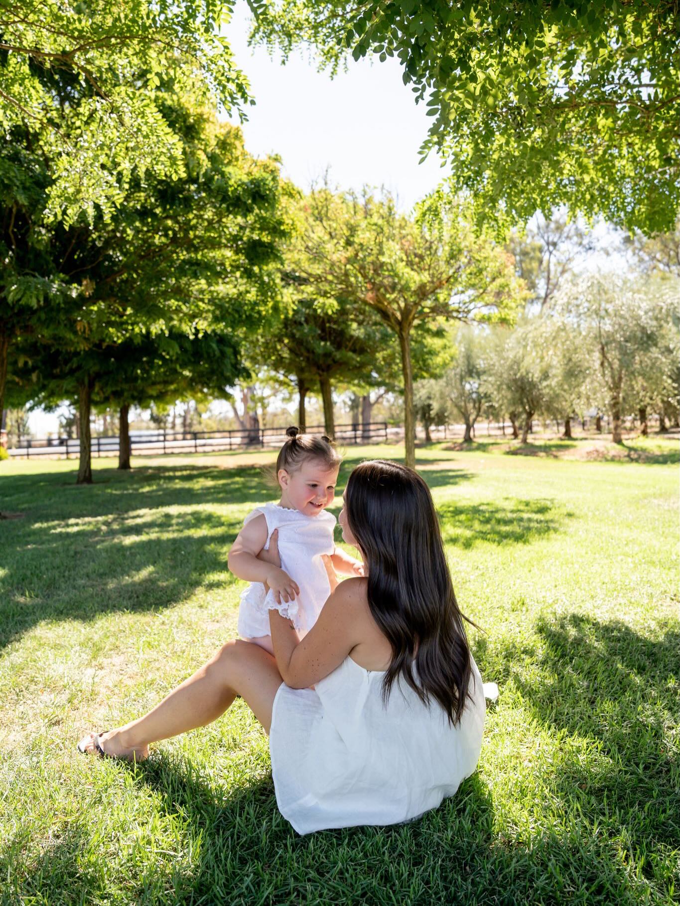 Three years ago, Sean and Francine said “I do” here at Olivehouse at Greendale Grove. 🤍
This week they returned to the grove, but this time with the most beautiful new addition to their story — baby Coco.
Watching couples come back to the place where their journey together began, now as a family, is something truly special. The olive trees that witnessed their wedding day are now part of these sweet new memories with their little girl.
A heartfelt thank you to the talented Prue Peters for capturing these precious moments so beautifully.
Moments like this are why we love what we do — seeing love grow, families grow, and memories continue to be made here at Olivehouse. ✨
#olivehouseatgreendalegrove #olivegrovewedding #familymoments #lovenewchapters #capturedmemories