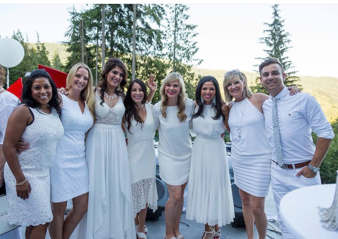 Thank you to our incredible Ladies Night In committee for the dedication, creativity, and countless hours that went into making this event such a beautiful success. These events don’t happen without a passionate team working behind the scenes, and I am so grateful for each and every one of you. Your commitment to our community and to supporting such meaningful causes truly makes a difference. Together we created a memorable evening filled with connection, generosity, and heart. 💛