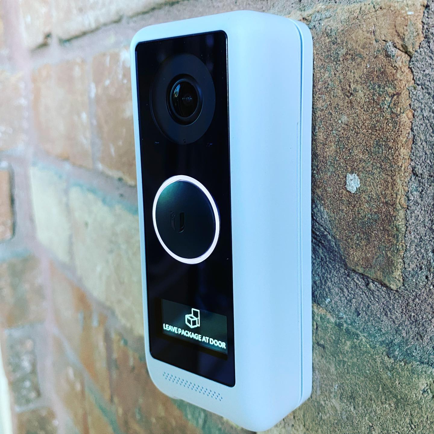 @uieverywhere Doorbell camera with custom messages!!