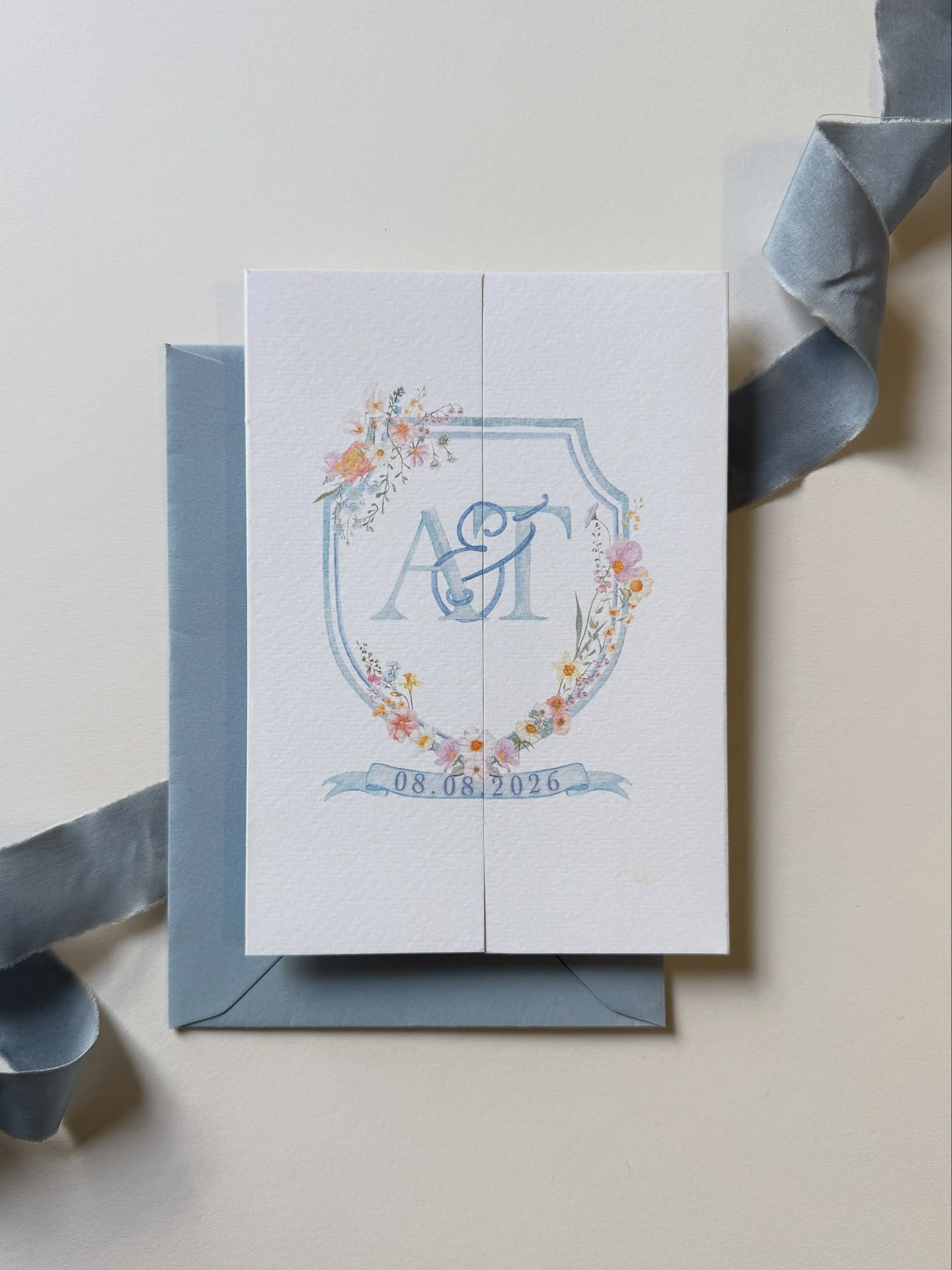 Crests with initials are still proving popular for 2026 weddings, they are versatile, can be used on numerous wedding stationery items and can be tailored to you as a couple. With your initials, wedding date, colours, floral choices or any other personal elements you might want to add in!
I do love a wedding monogram on a gate fold invite, what do you think?
#weddingmonogram #weddingcrest #weddingstationery
