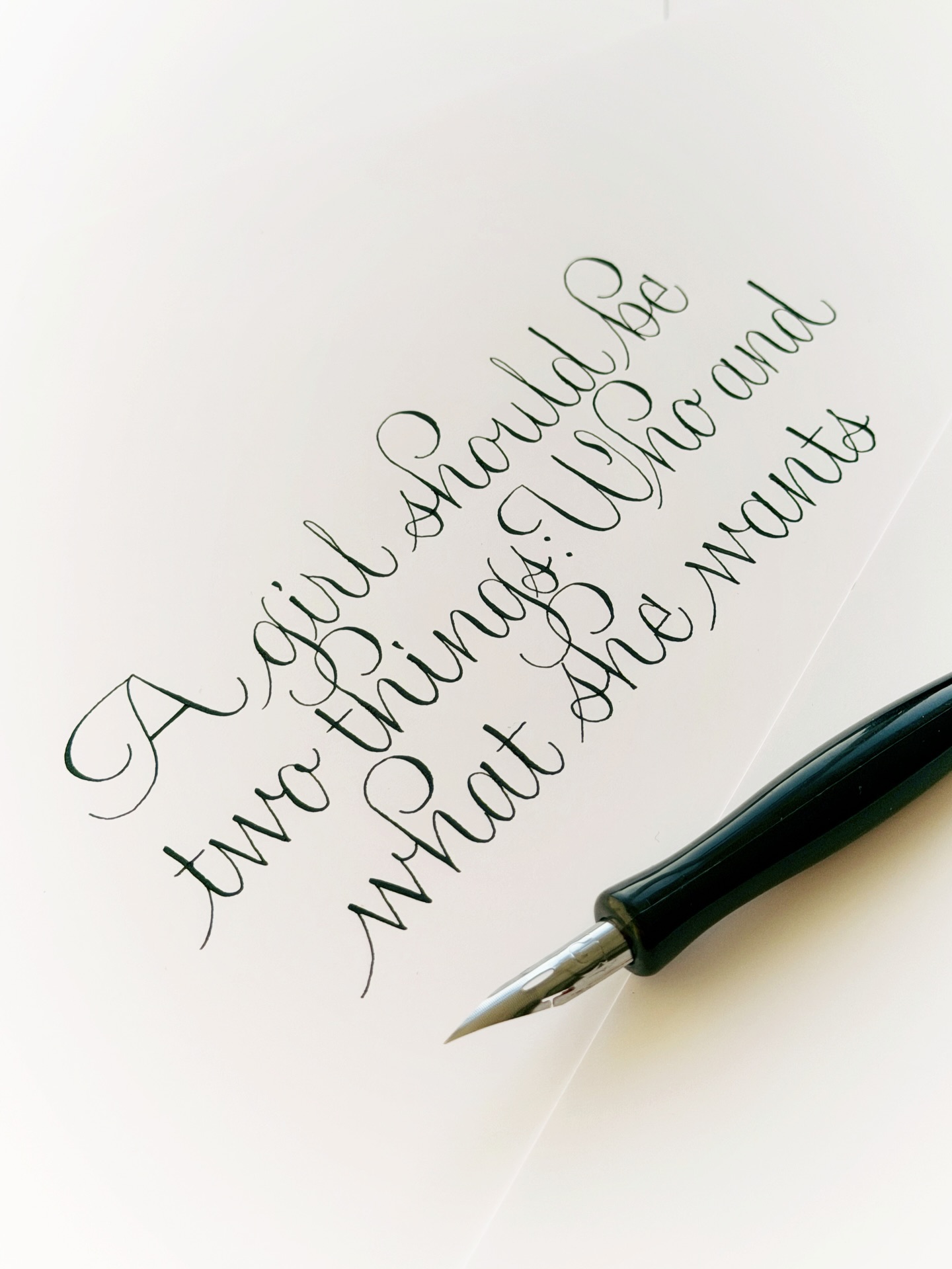 Happy international Women’s Day!
I used Pointura Script for this Coco Chanel quote and I couldn’t agree with her more.
Pointura schrift is mijn nieuw aangeleerde kalligrafieschrift. Het wordt rechtop geschreven met een rechte kalligrafiepen, maar je kunt er ook heel goed een brushpen met een fijne punt voor gebruiken. En nu maar zo veel mogelijk oefenen om dit schrift goed te leren automatiseren ❤️
Fijne Internationale Vrouwendag! Dat je maar mag zijn wie je bent en worden wat je wil 💪🏼
#dippencalligraphy #kalligrafie #calligraphystyle #internationalwomensday2026 #calligraphyquote