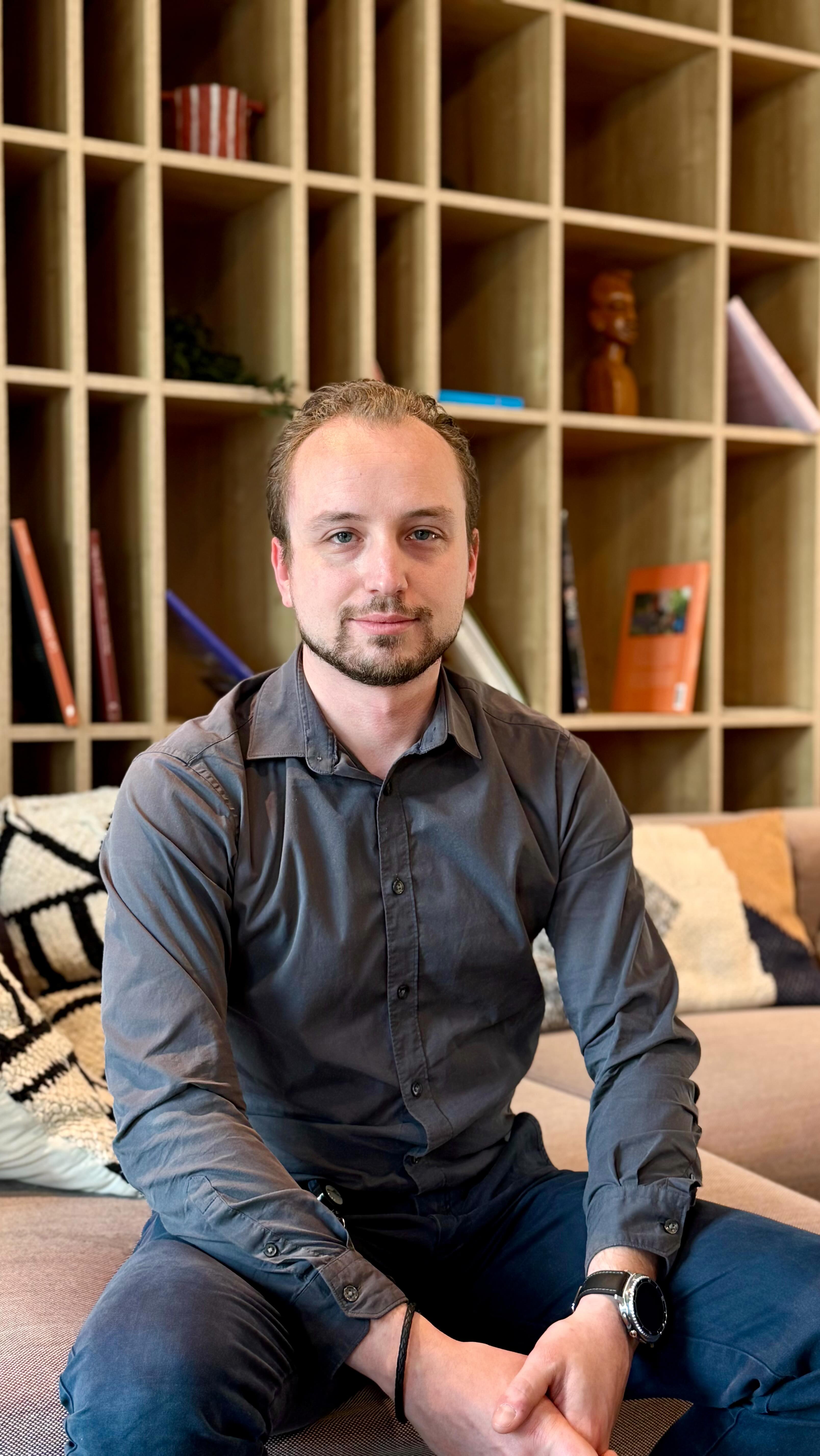 Rencontre avec Mathieu Olivier, Directeur d’exploitation de notre hôtel partenaire : l’Ibis Montlhéry.
Un immense merci à Mathieu pour ce partenariat qui permet aux joueuses, joueurs, accompagnants et coachs de bénéficier d’excellentes conditions d’accueil.
Nous sommes ravis de pouvoir compter sur ce soutien précieux ! 🤝
#tennis #tennispassion #timessonne #ibis #hotel