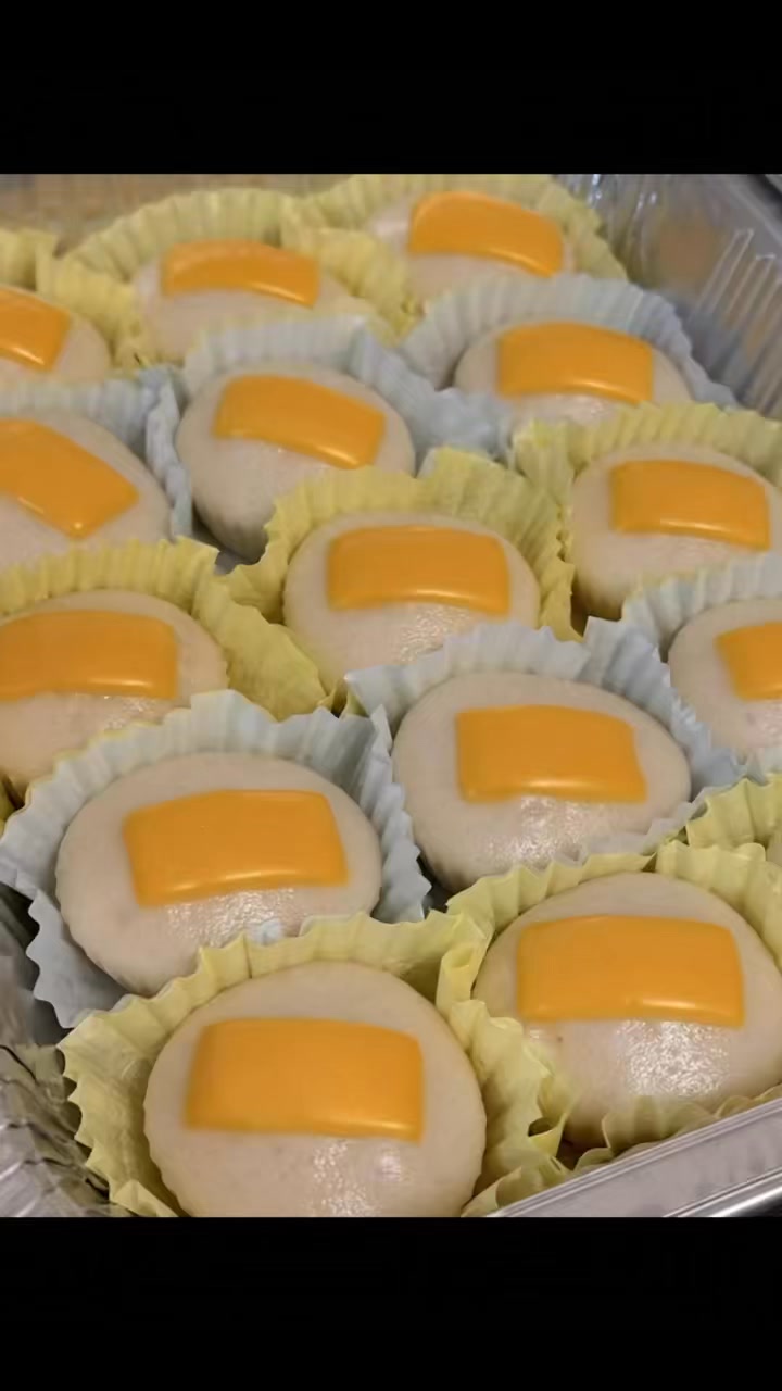 Check out our popular puto cheese! You’ll love every bite of it 🤤
😋 www.donyols.com/menu
😋 (941) 888-0158
😋 ᑕᖇᗩᐯE. EᗩT. ᖇEᑭEᗩT.
