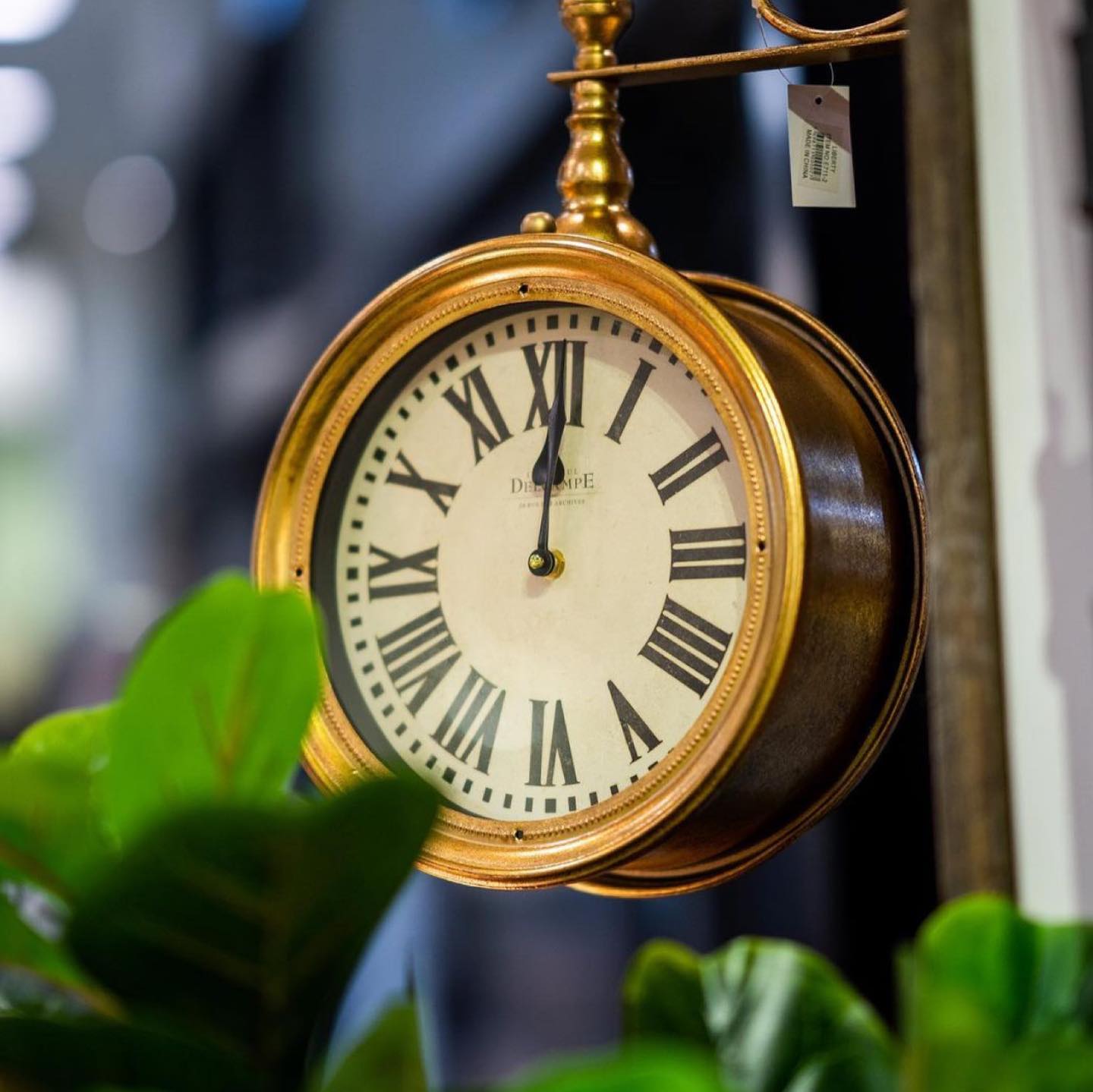 New arrival European Double sided wall clocks are now available in white and black #decor #walldecor #clock