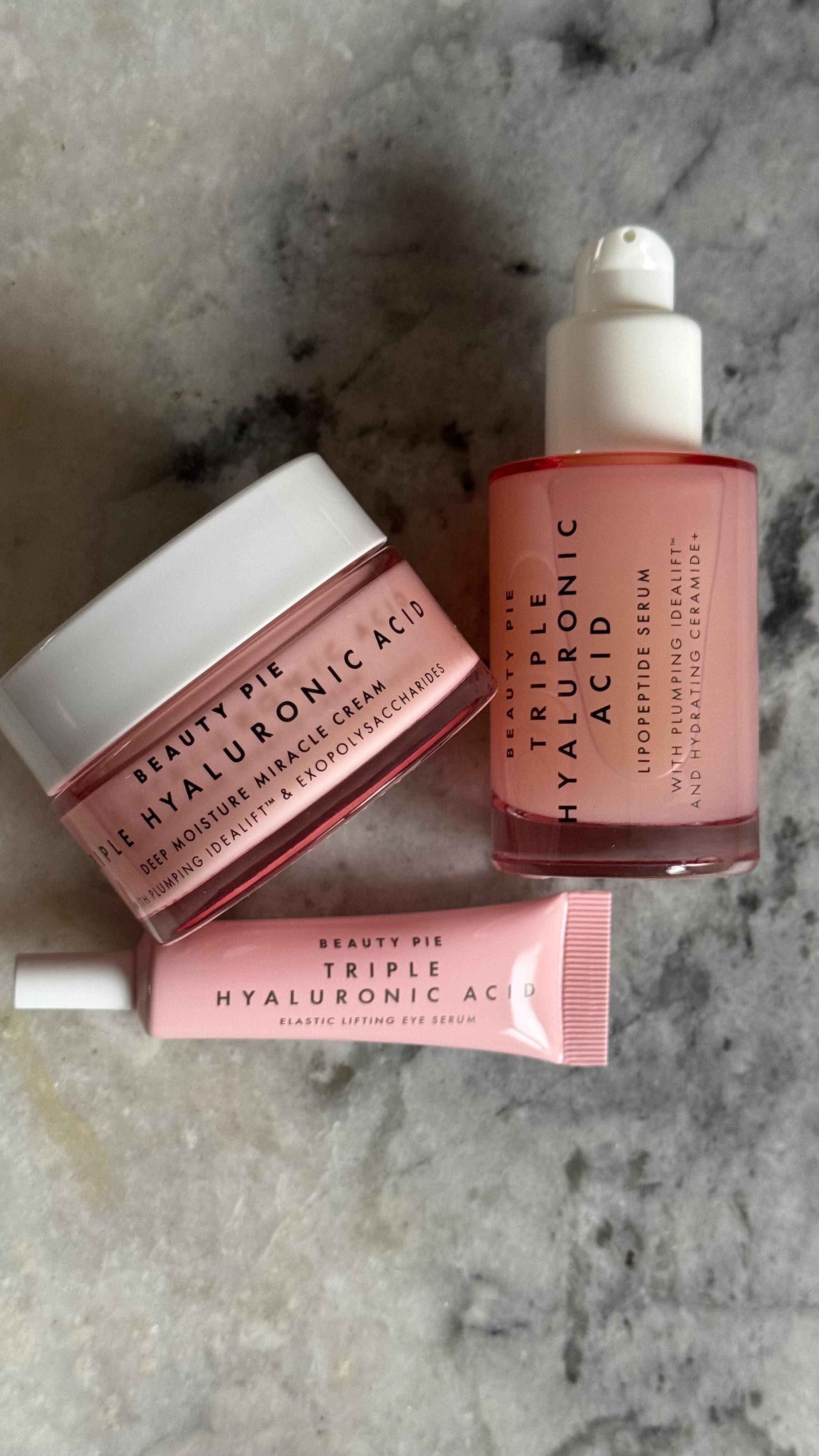 Skincare has never been my strongest point. Like many of us, I only really started paying attention to it in my mid-forties…
So I was very happy when @beautypie sent me these products from their Triple Hyaluronic Acid range to try, I was very happy. I’ve been using them for just over two weeks and I have to say that my skin feels much more hydrated and plumper. The textures are lightweight but still really nourishing, which I love.
For someone who prefers skincare to be simple and effective, this routine has been very easy to stick to.
Beauty Pie Triple Hyaluronic Acid LipPeptide Serum
Beauty Pie Triple Hyaluronic Acid Deep Moisture Miracle Cream
Beauty Pie Triple Hyaluronic Acid Elastic Lifting Eye Serum
(Pr products, gifted)
#beautypie #skincareover40 #midlifebeauty #hyaluronicacid #skincareroutine