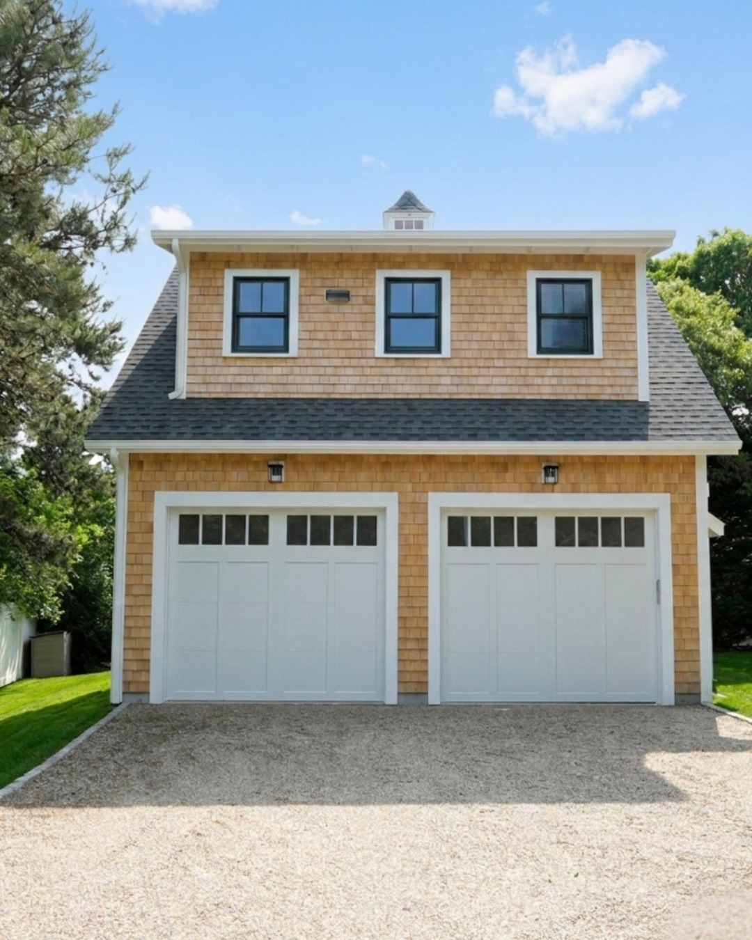 A garage addition built with the right materials and proportions doesn't just expand your property: it elevates it.
Swipe through to see what thoughtful construction looks like on Cape Cod. 👉
#MillersProfessionals #CapeCod #MarthasVineyard #GeneralContractor