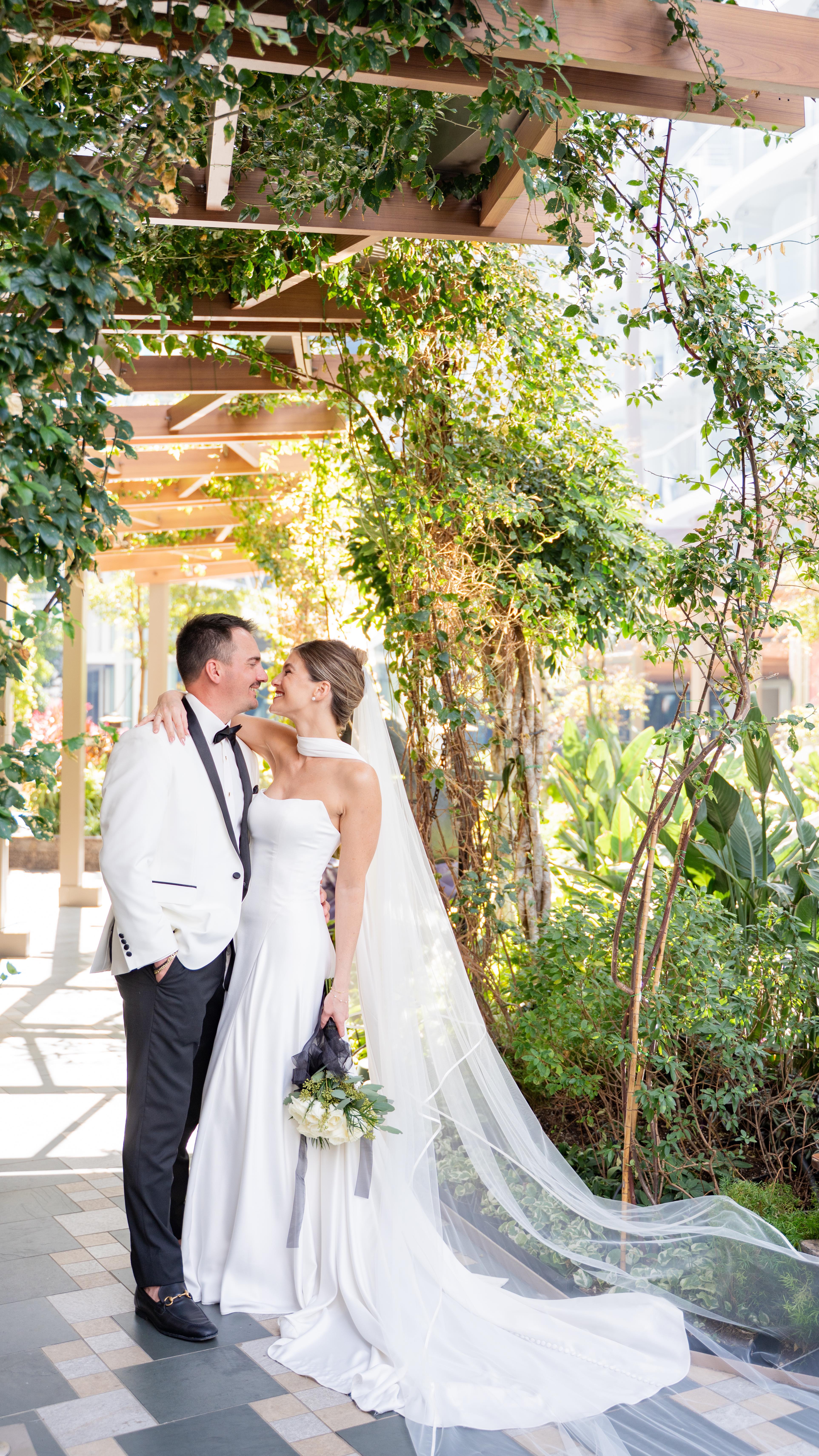 A sneak peek at a gallery I haven’t been able to get off my mind. ✨🏝️
Not everyone likes a beach wedding but this Florida girl sure does love some sunshine. ☀️
Venue: Royal Caribbean’s Utopia of the Seas
Florida and Destination Wedding Photographer and Videographer
#orlandoweddingphotographer #floridaweddingvideographer #destinationweddingphotographer #beachwedding