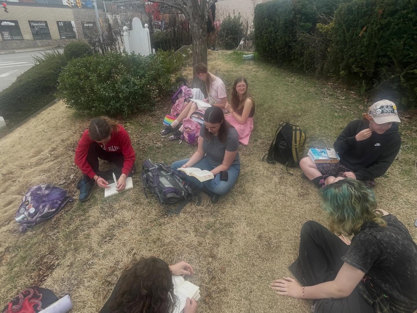 We hope spring is here to stay (we suspect it is not)
Speculative Fiction moved outside this afternoon to enjoy the sunshine
#pittsburgh #highschool #english #nkjemisin #youbelongatcobhs