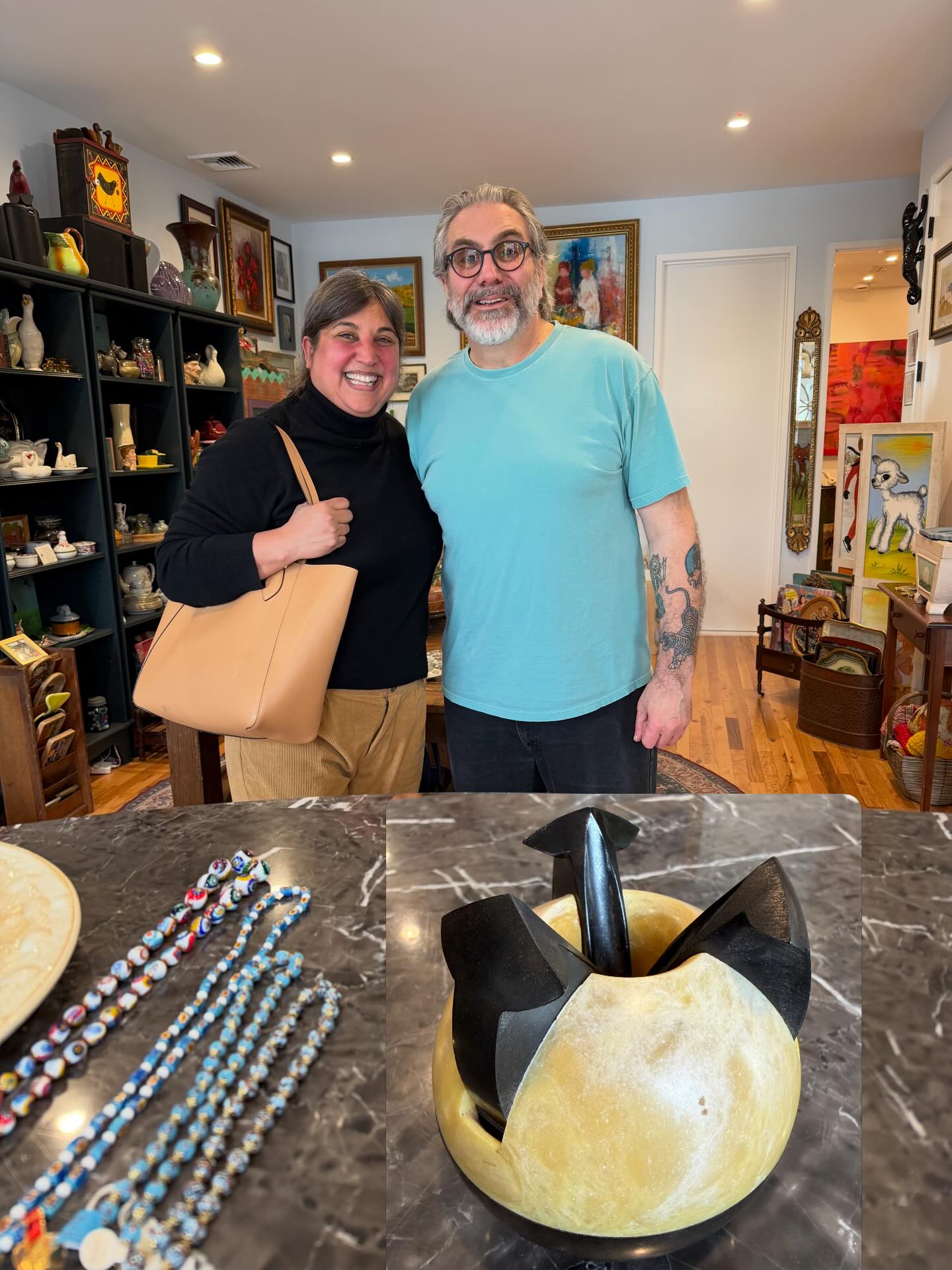 new customer. new British connection. new Bakelite Art Deco ashtray Treasure. we are so happy we met you @ibarraca 🐇