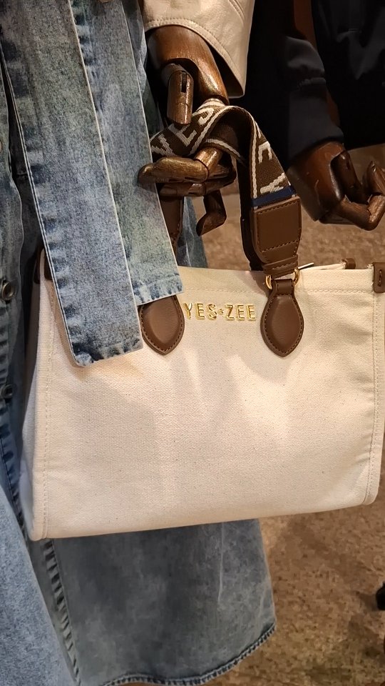 🌺NEW COLLECTION YES ZEE PENAFIEL🌿
A Nova Coleção conta com agasalhos versáteis para a meia estação 🎊
#newcollection #novacolecão #yeszeeportugal #italianstyle #fashionstore