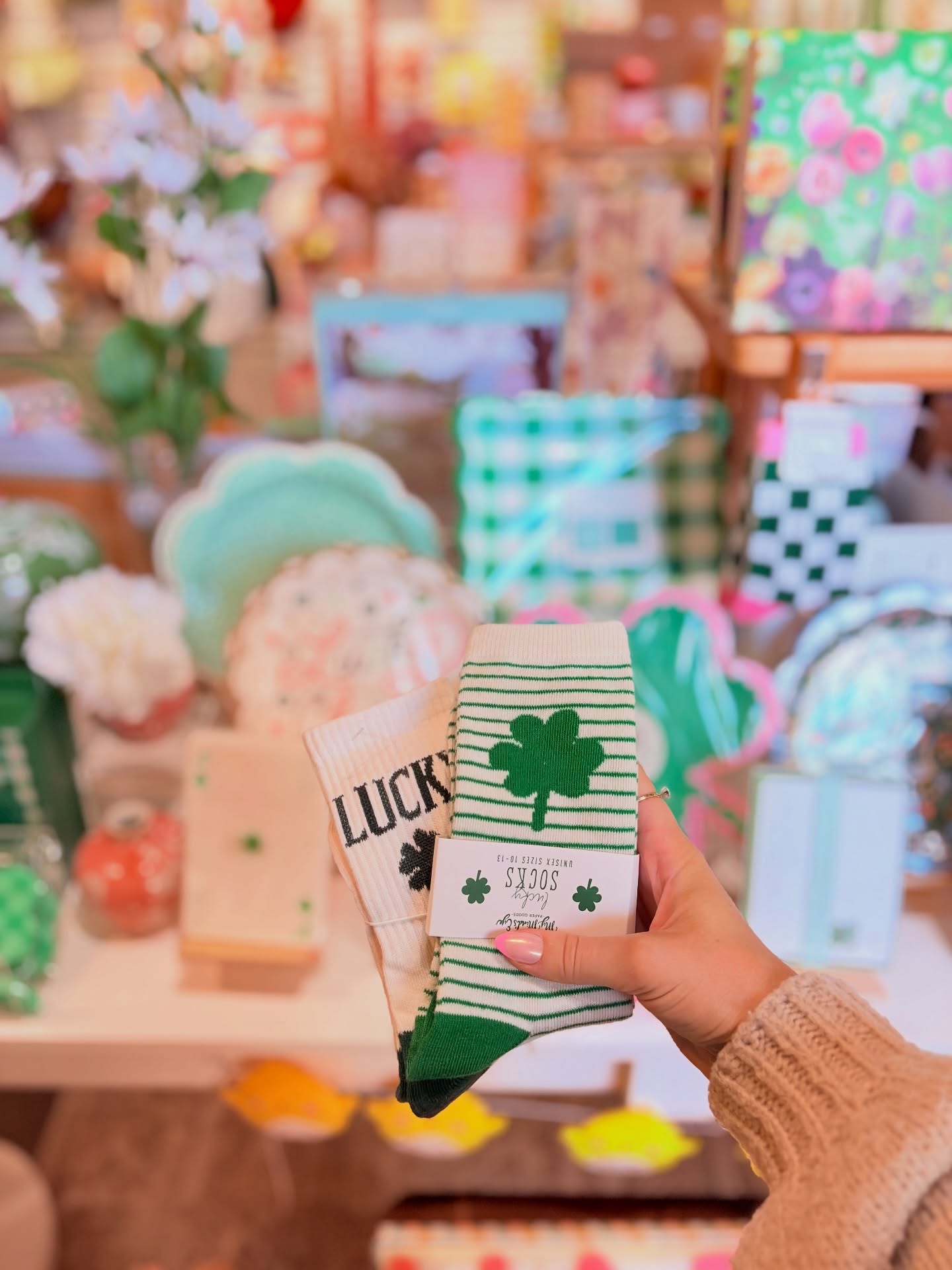 Check out some of my favorite St. Patrick’s Day items!!
•
•
We are Open 10-6 Mon-Sat Stop in!!
#shopsmall #familybusiness #OSU