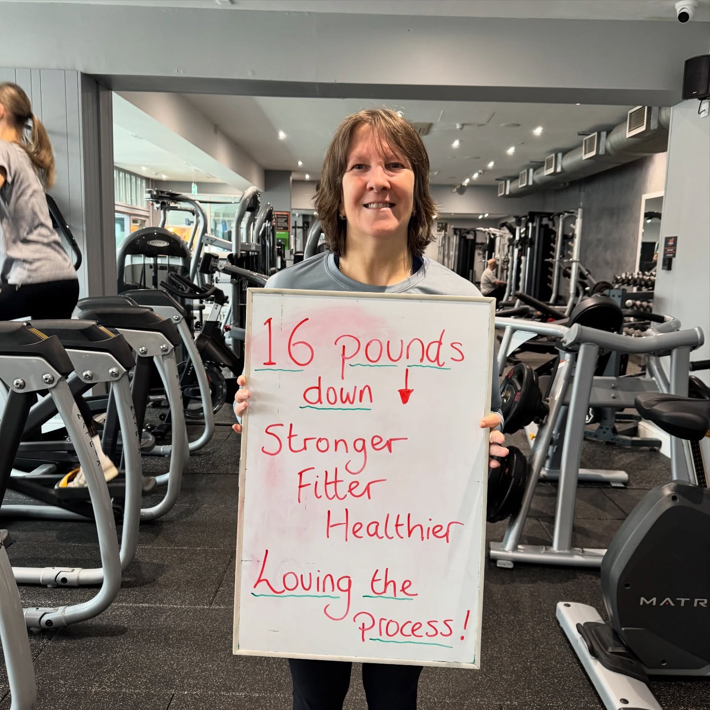Tracy is back… and she’s on fire 🔥
The photo on the right was Tracy at a time when she wasn’t prioritising her health and fitness.
Fast forward to now… Tracy has clear direction, a plan to follow, and goals she’s working towards and it’s amazing to see her in such a happier, healthier place 💪
At the start of the year Tracy set her first-quarter goals and got straight to work in our group personal training sessions.
When we first shared Tracy’s story she was 7lbs down…
Now she’s 16lbs down - over a stone gone 🔥
But it’s not just the weight…
Her shape has changed massively, her strength and fitness have improved, and most importantly she’s loving the sessions.
What we love about Tracy is the energy she brings to the groups. She gives 110% every session, always brings a few giggles along the way, but she’s also serious about making progress - and it shows because she’s been putting the work in behind the scenes too.
Her Q1 targets? Absolutely smashed. ✅
So we’ve set new goals together, and Tracy is already pushing towards the next ones.
Proof that if you stick to the plan, trust the process, stay patient and are willing to put the work in… amazing things can happen.
We’re super proud of you Trace - and there’s plenty more to come 💪🔥
Are you ready to transform your body, move better and feel your best?
DM us for more info 🙂💪