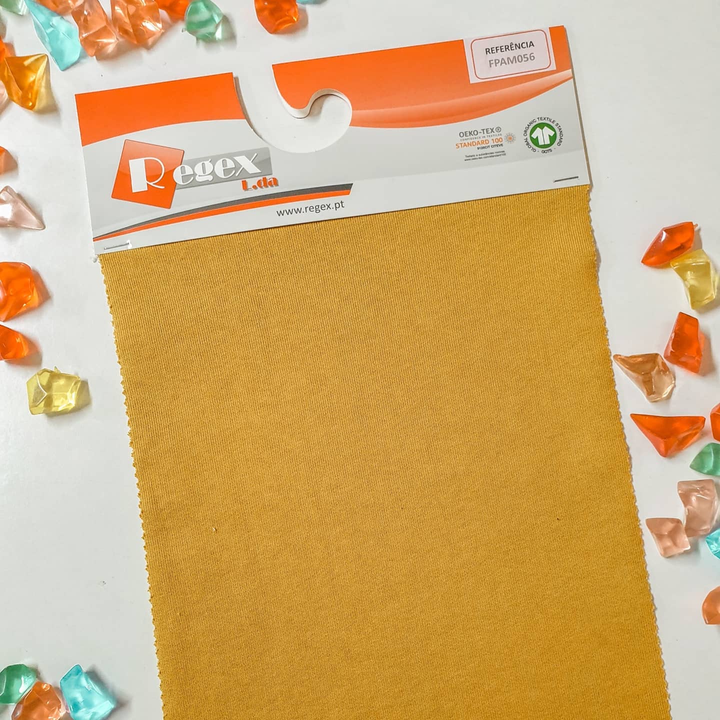 De volta ao trabalho!
.
Felpa Americana com fios Reciclados
90% Algodão
10% Algodão Reciclado
Peso: 355 Grm
Largura: 225 Cm
.
.
#fabric #malhas #colecao2021 #textil
#textiles #fabrics #regex #AW21 #reciclado #felpaamericana #americanfleece #upcycle #upcyclecotton #newfabric #fashion #sustentabilidade