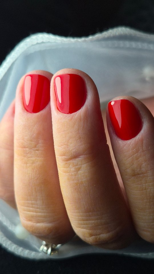 Gel Polish & E-File Course.
Lovely day with these three ladies focusing on precision prep and application.
Super proud of their results. Thank you for your trust as always ✨️