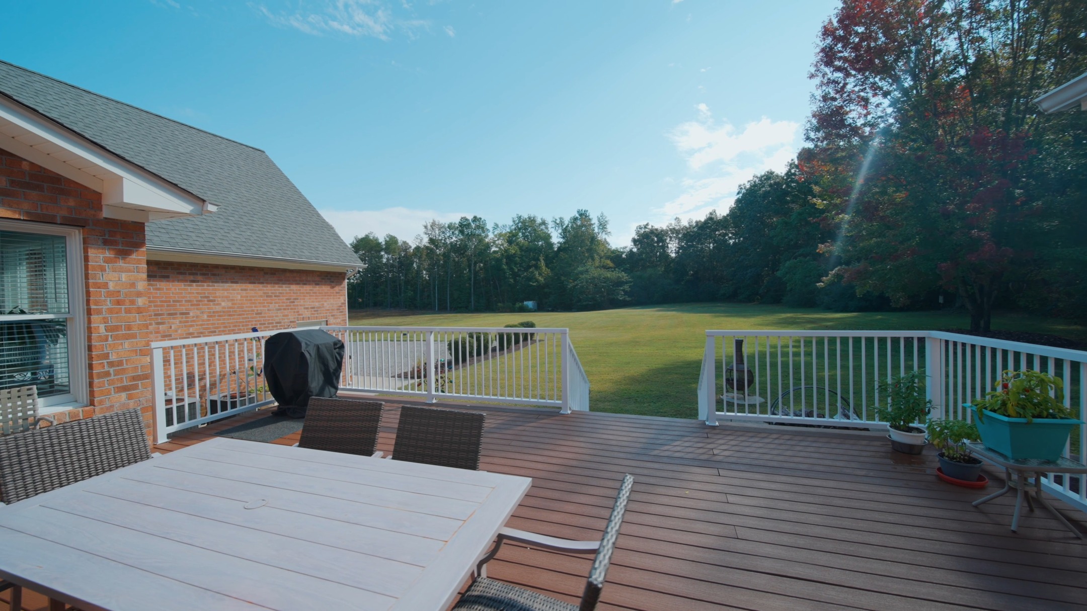 Some homes just feel right the moment you see them.
📍 8524 Culley Dr, Mechanicsville, VA
Bright spaces, a clean layout, and a flow that makes everyday living comfortable. From the open kitchen to the inviting living areas and outdoor deck, every space in this home was captured to highlight how it feels the moment you step inside.
Because in today’s market, the first showing often happens online.
Thank you to @realtorsusanrva (Susan Compton) for trusting @beyondallmedia to showcase this property.
📩 DM MEDIA if you want your next listing to stand out like this.
#MechanicsvilleVA
#VirginiaRealEstate
#ListingMedia
#RealEstateMarketing
#BeyondAllMedia